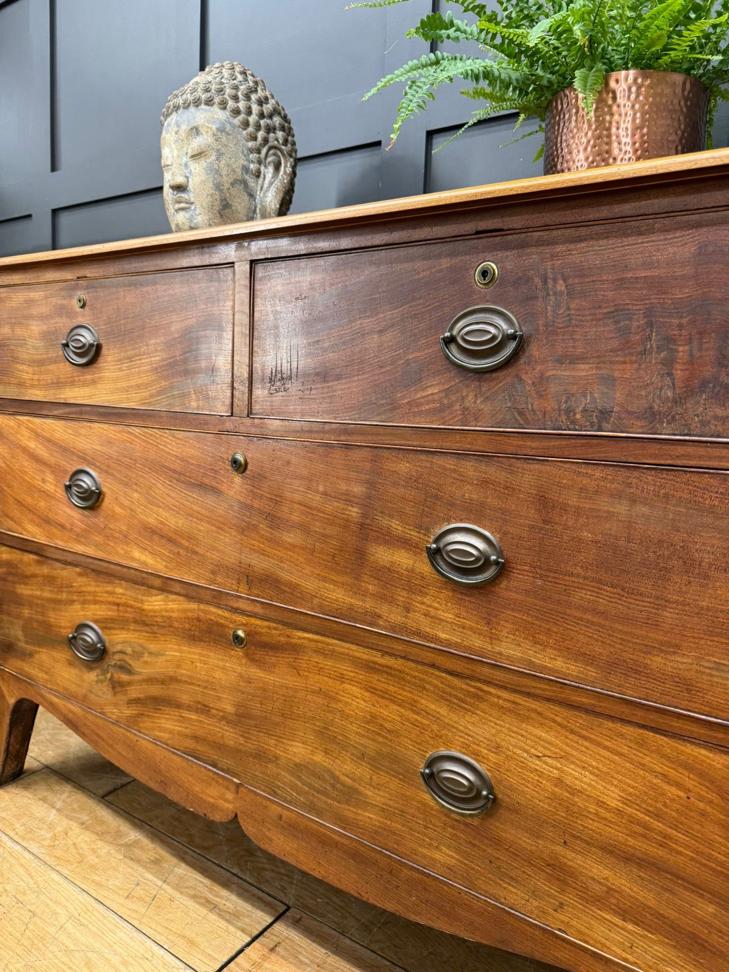 Antique Georgian Mahogany Bow Front Chest of Drawers / Bedroom Storage
