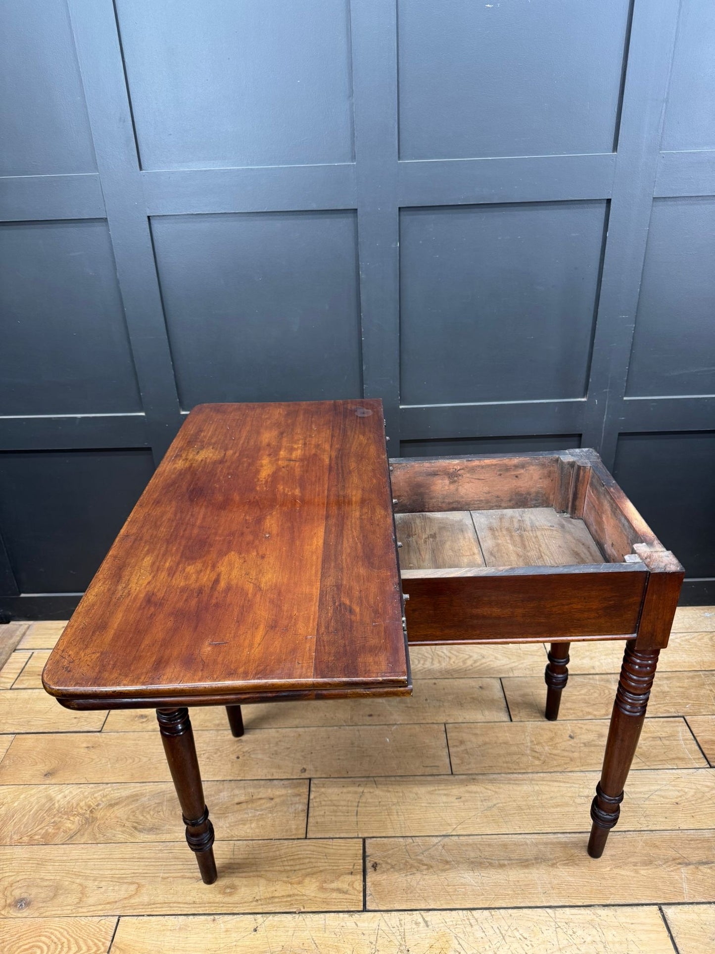 Antique Mahogany Fold Over Card / Games Table / Occasional Side Hall Table