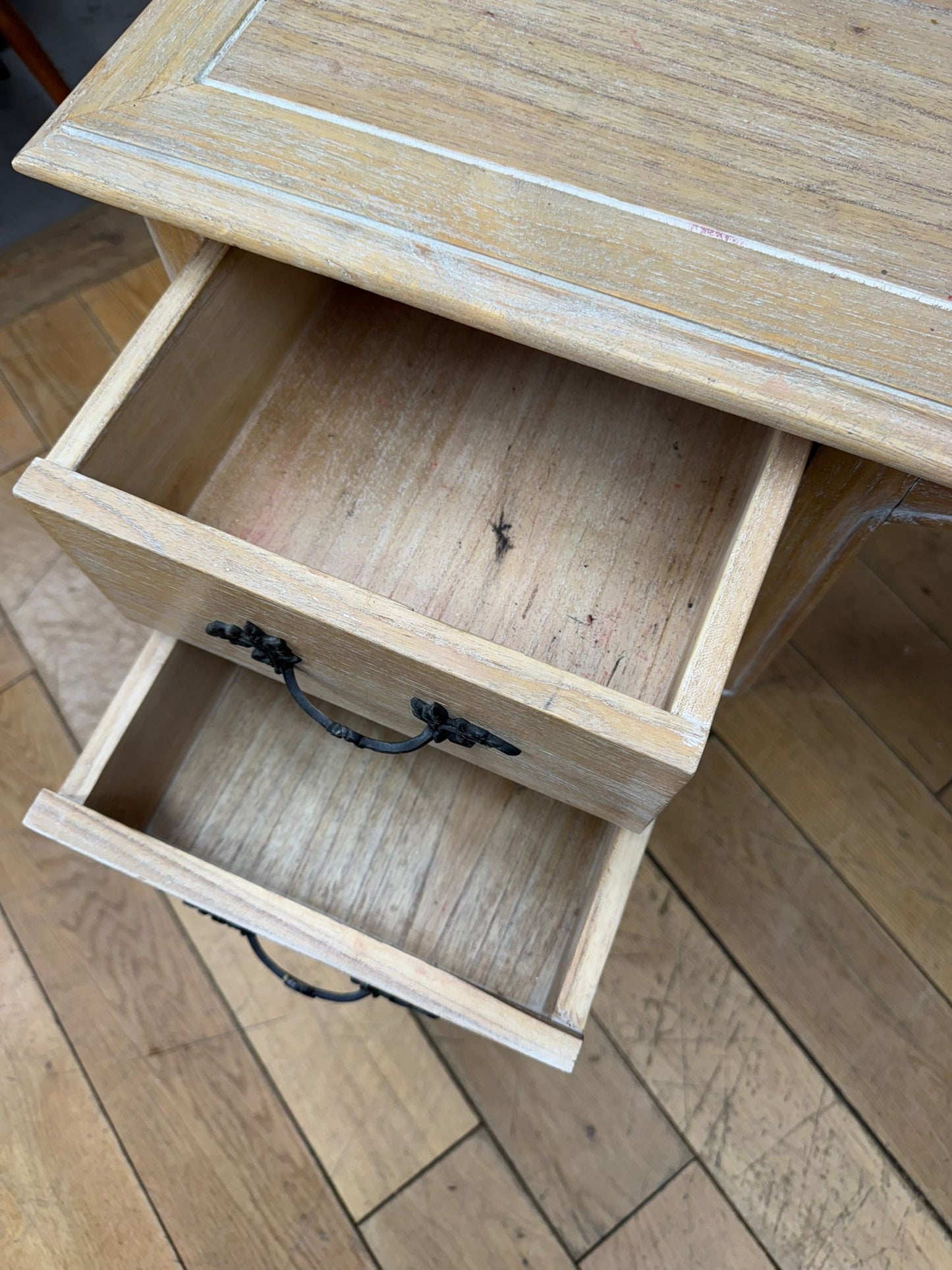 Limed Hardwood Dressing Table Desk – Side Table Console Preloved