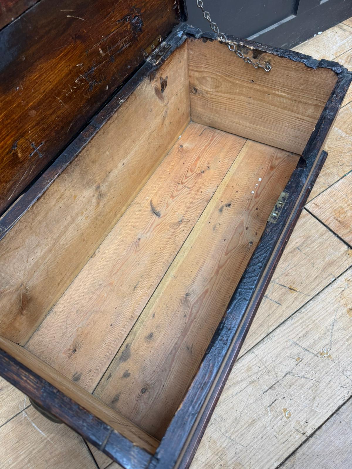 Antique Pine Storage Chest – Rustic Blanket Box / Coffee Table Trunk