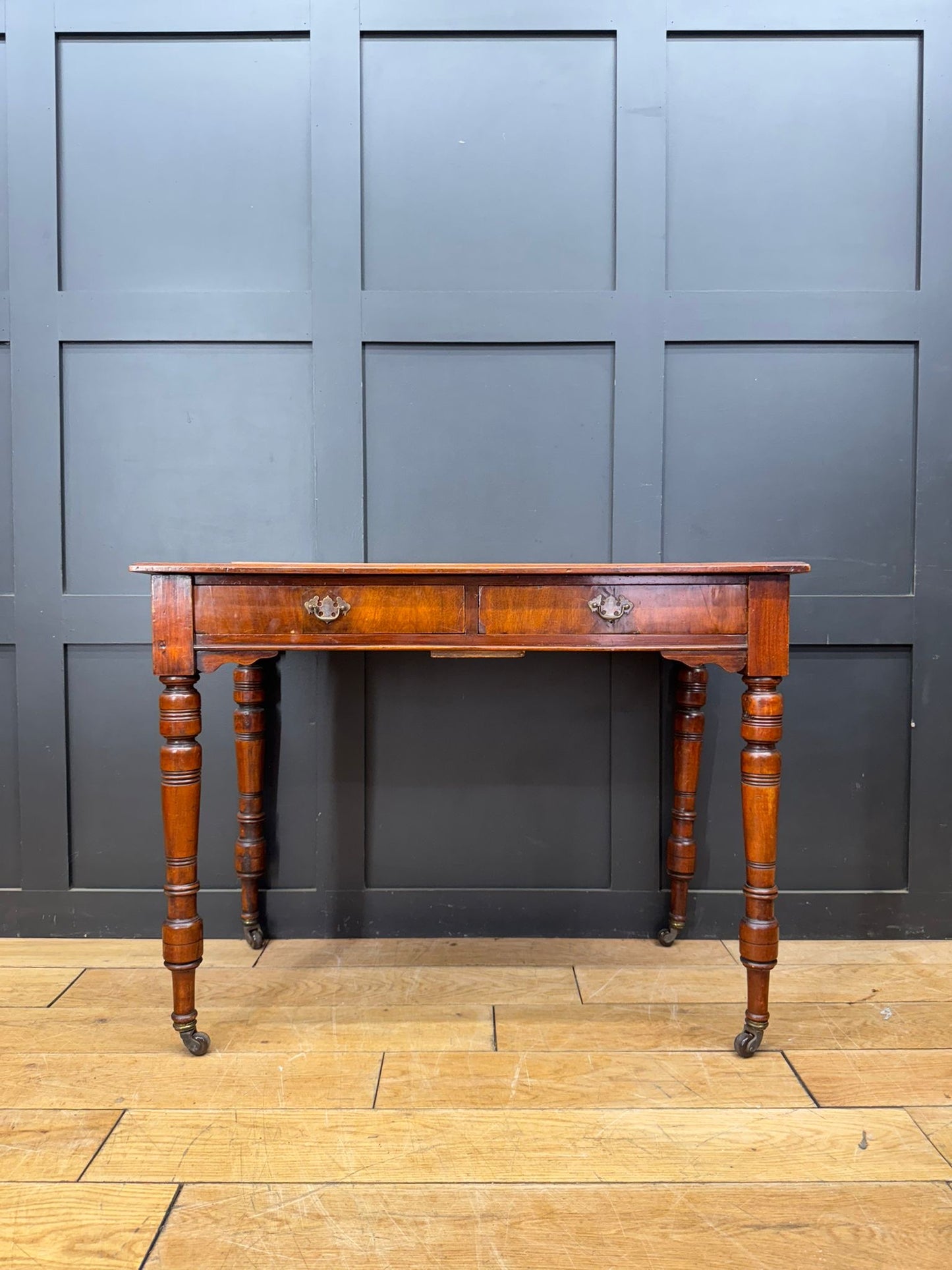 Antique Walnut Side Table Lamp Table Console Occasional Hall Writing Desk