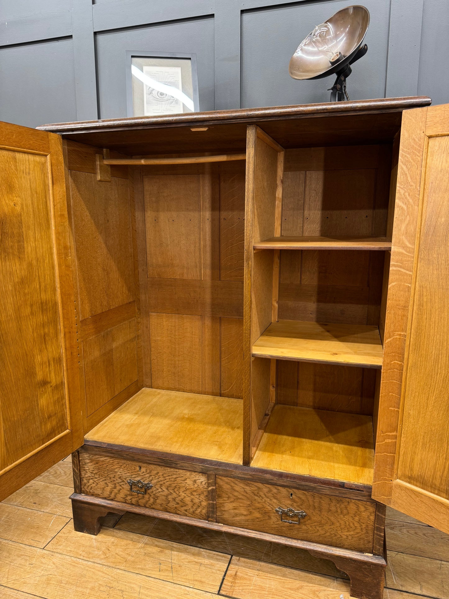 Antique Oak Compact Wardrobe – Solid English Oak Double Door Armoire with Drawers