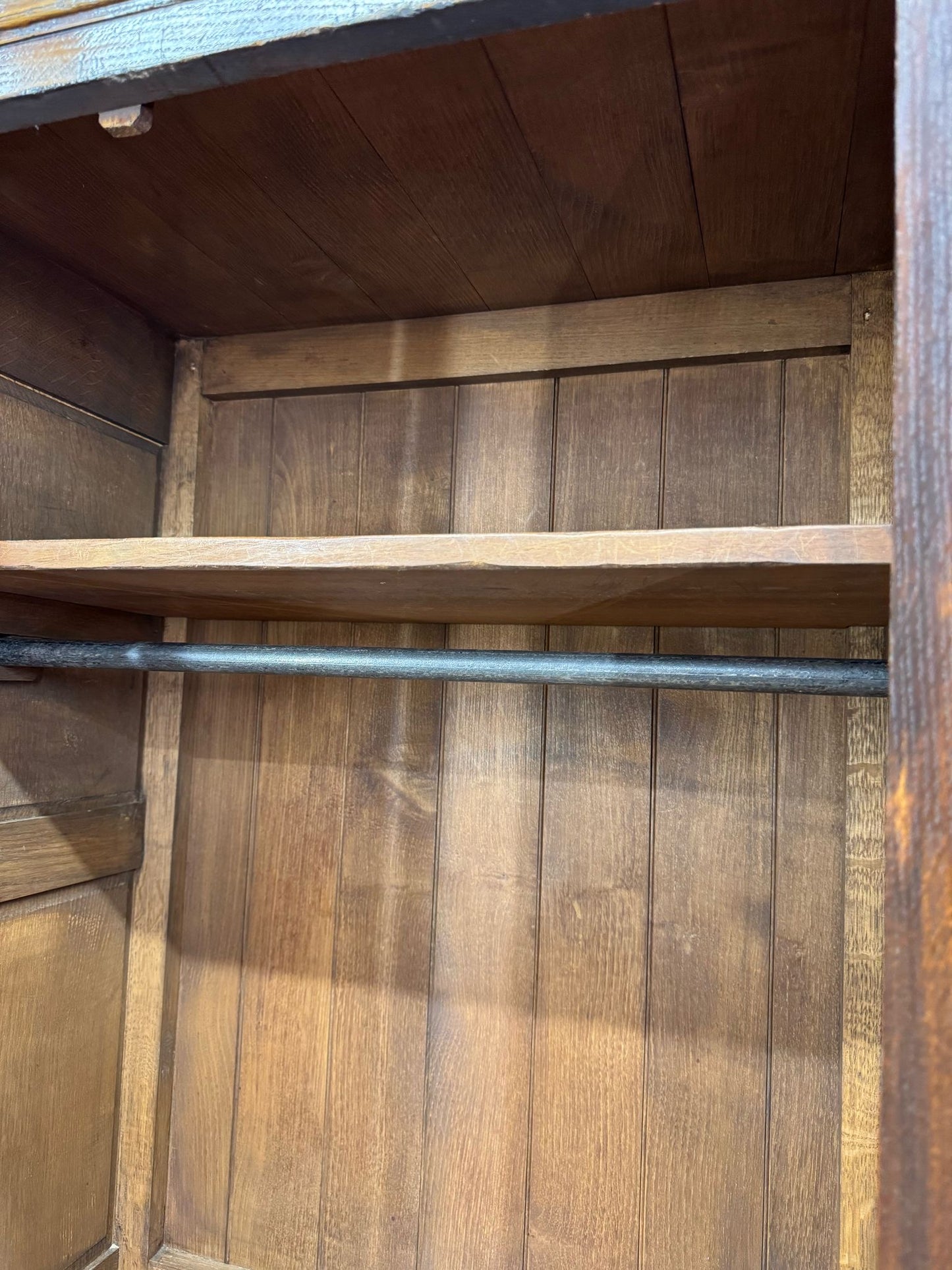 Antique Oak Two Door Wardrobe Cupboard / Hall Coat Cupboard Cabinet