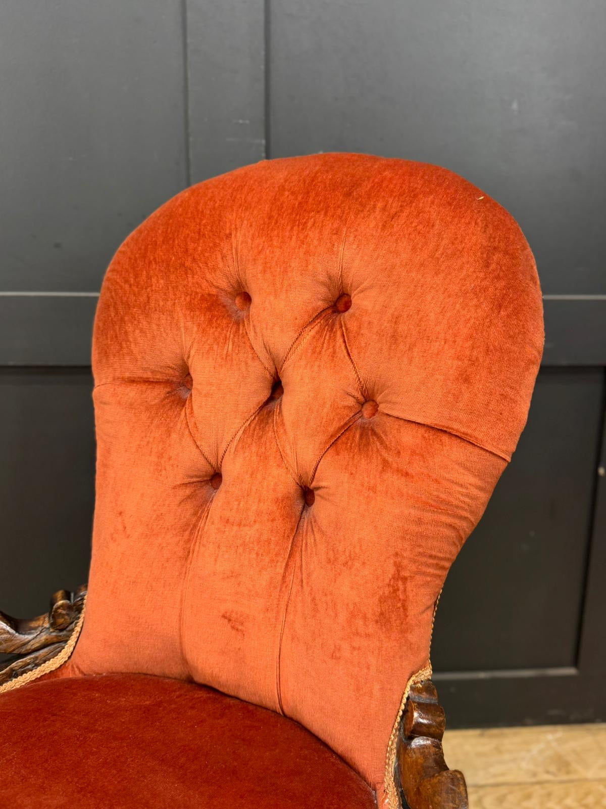 Victorian Walnut Spoon Nursing Chair in Orange Upholstery / Bedroom Chair