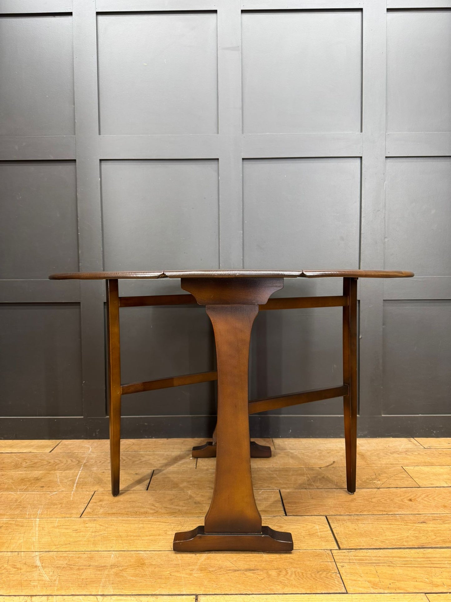Vintage Ercol Drop-Leaf Side Table – Solid Elm Occasional Extending Table