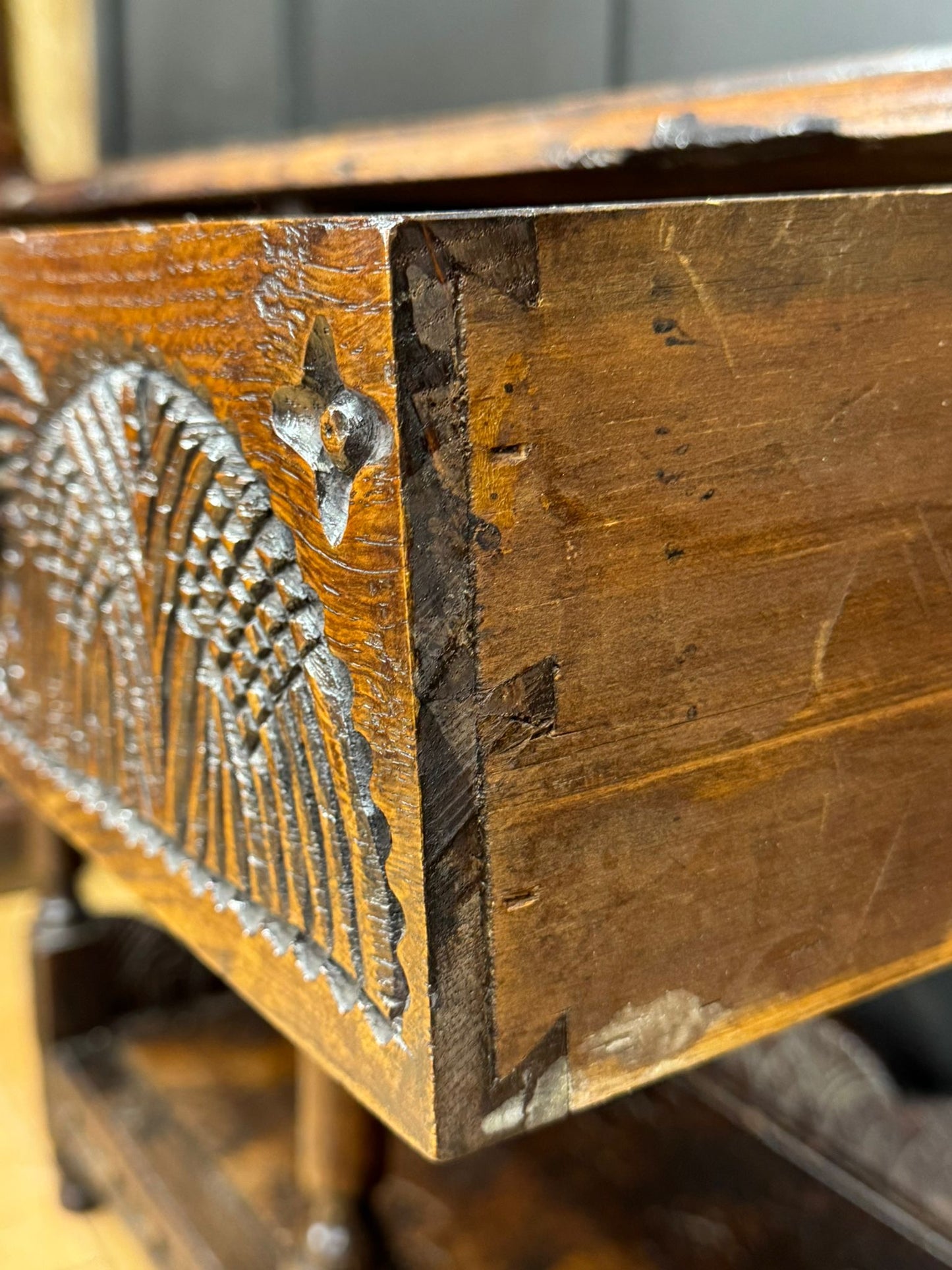 Antique 18th Century Carved Oak Lowboy Table Sideboard Console c.1700s