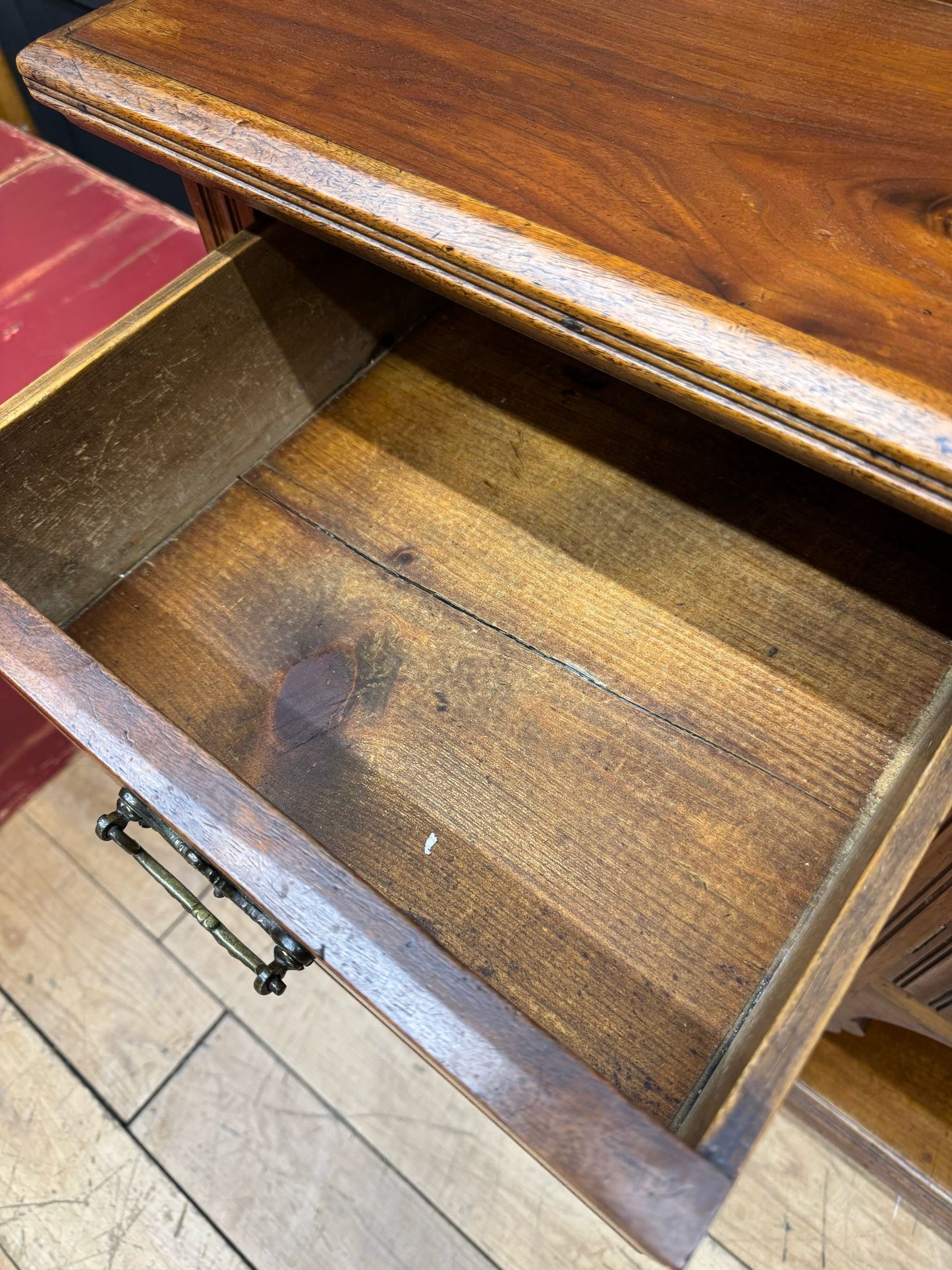Antique Walnut Sideboard / Drawer Cabinet / Buffet Server / Drinks Cabinet