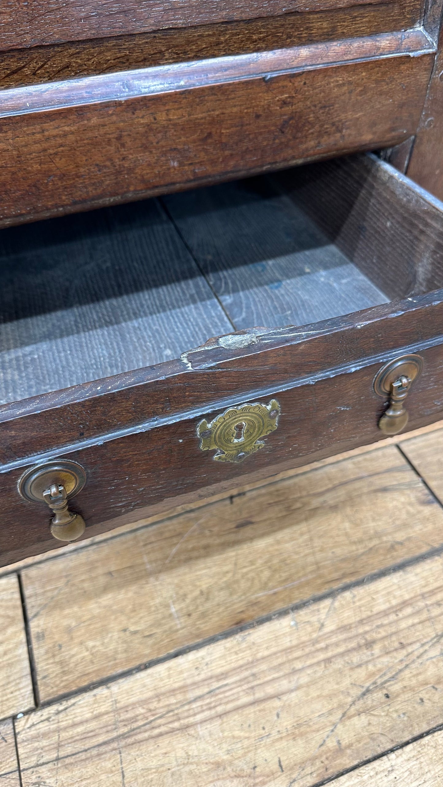 Antique Large Solid Oak Coffer / TV Stand / Antique Mule Chest/  Georgian Chest