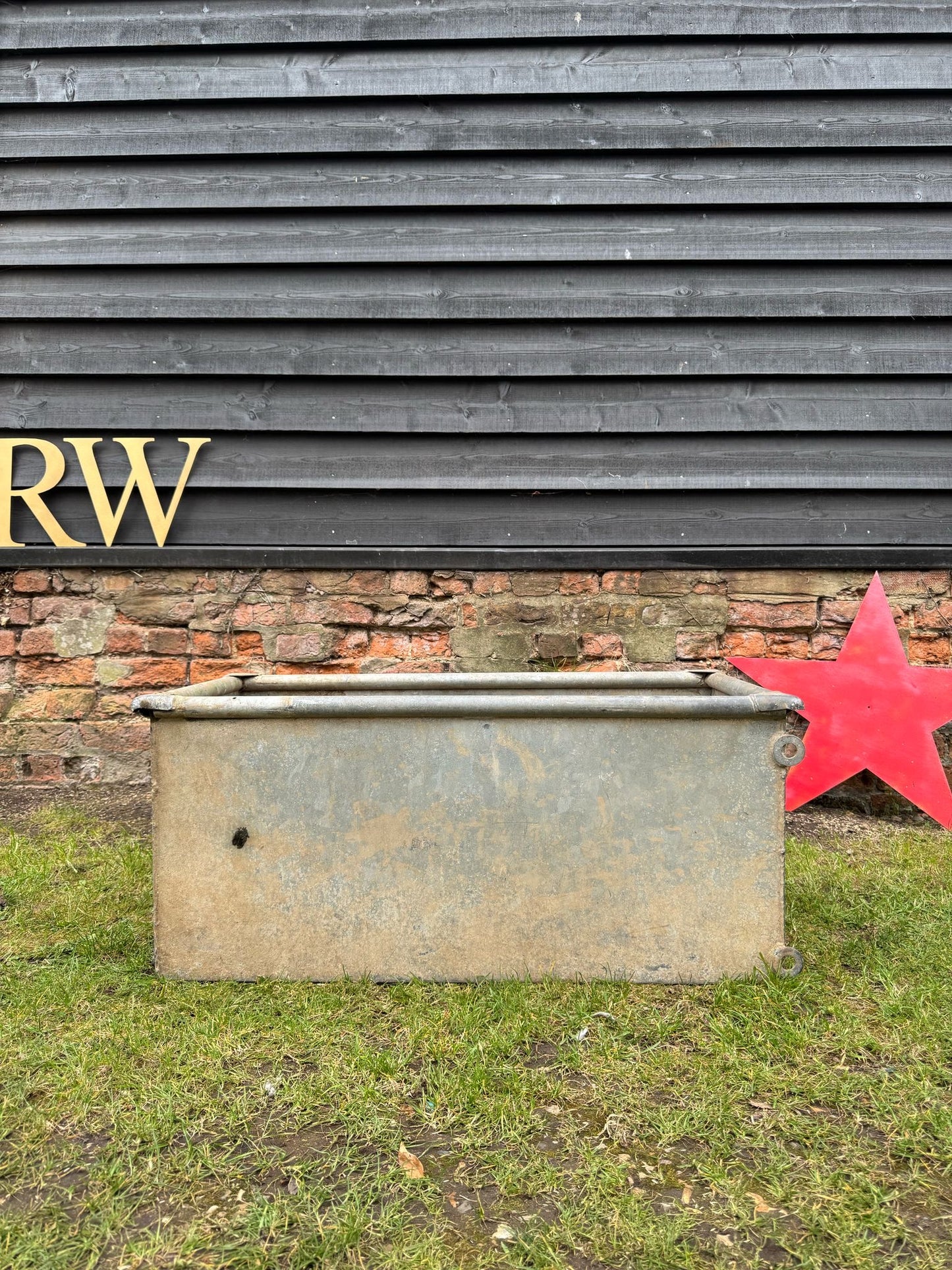 Vintage Short Garden Galvanised Trough Planter / Raised Bed Fish Pond Plant JJ