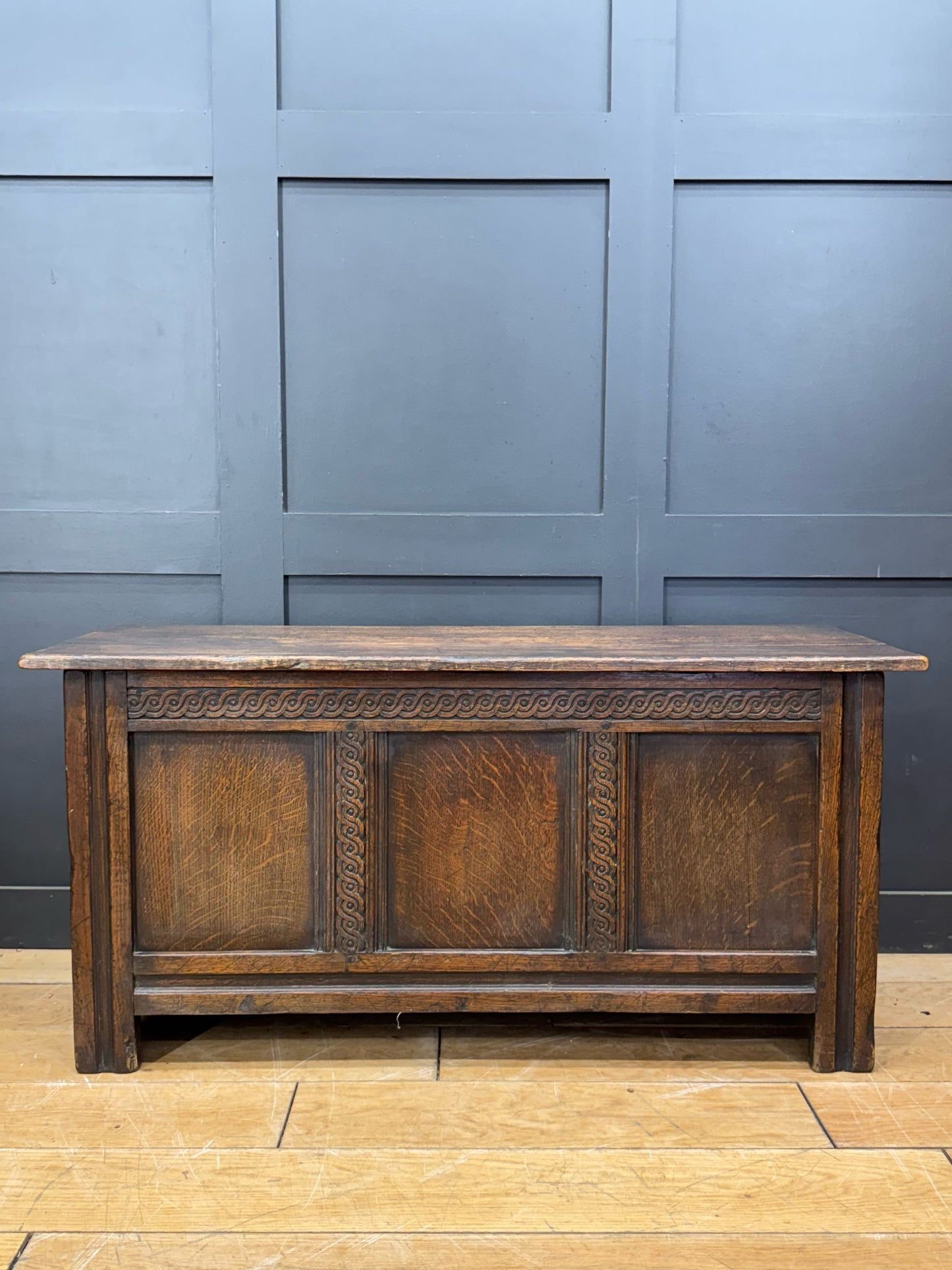 Antique Oak Coffer / 19th.C Antique Mule Chest / Blanket Box Sideboard Tv Stand