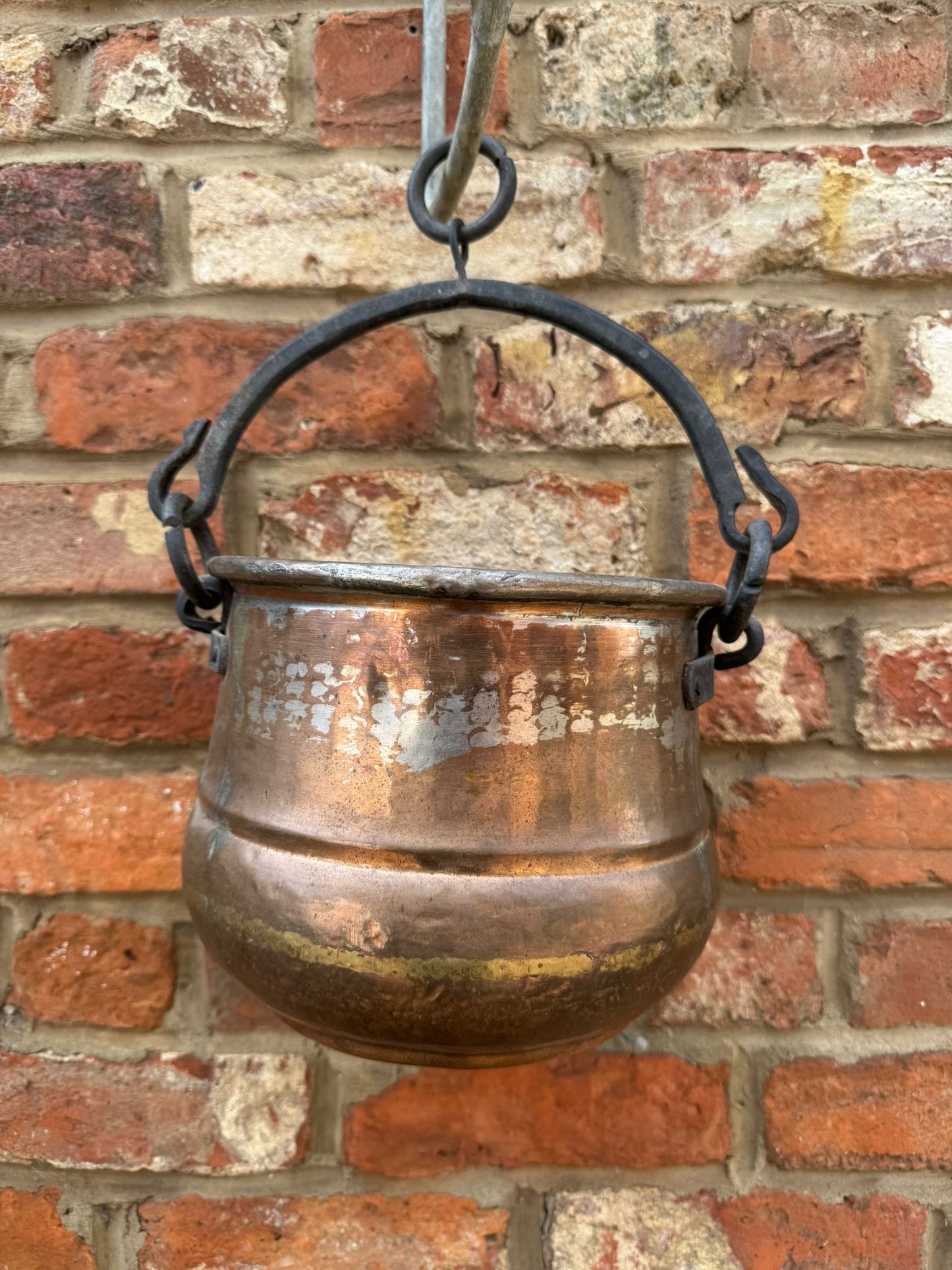 Antique Copper Cauldron Pot with Wrought Iron Handle – Rustic Garden Planter A