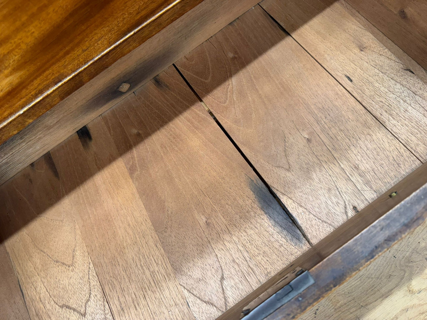 Antique Georgian Mahogany Chest of Drawers – Bedroom Dresser Storage Cabinet