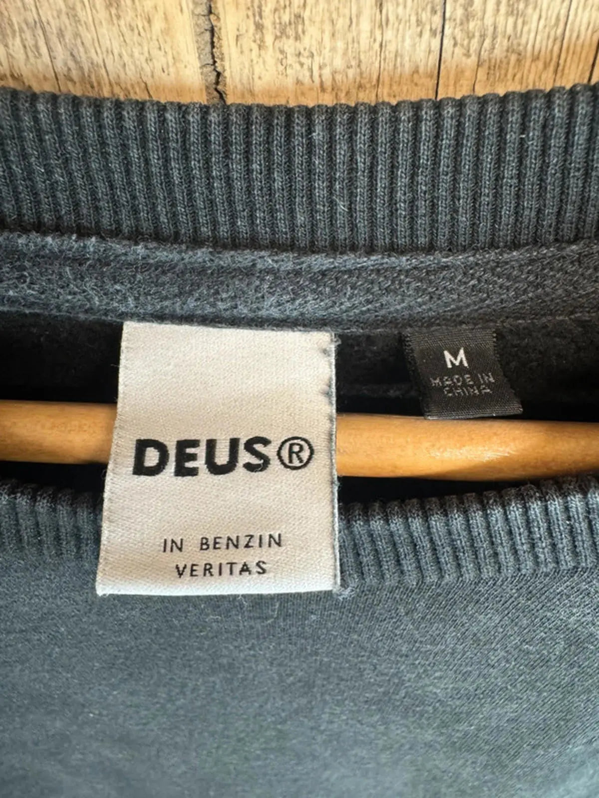Rare Deus Ex Machina jumper sweater men’s medium Deus Ex Machina