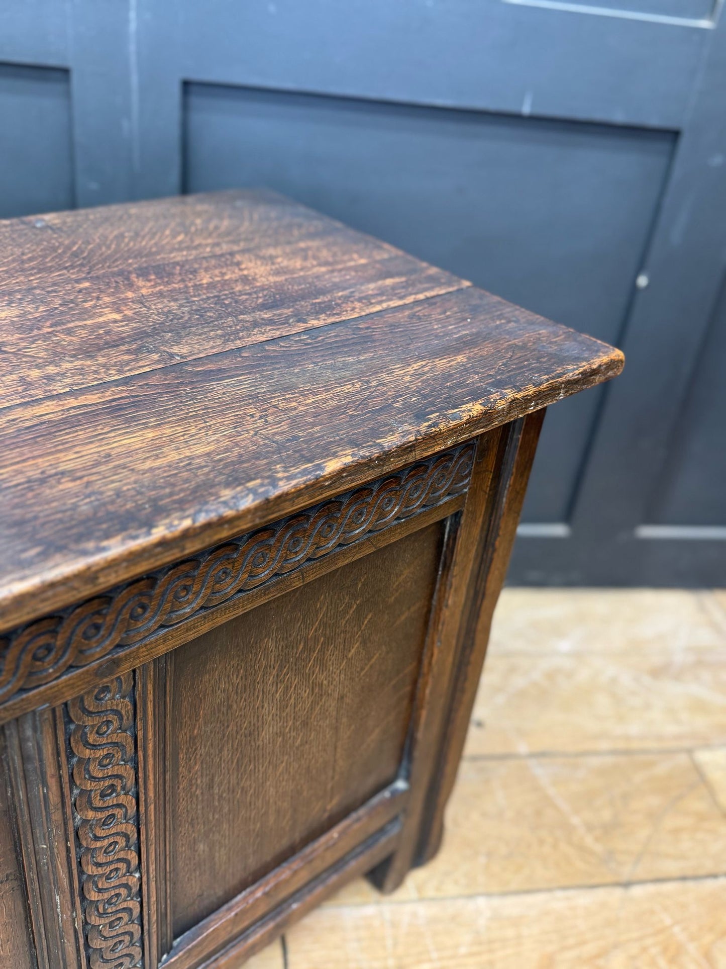 Antique Oak Coffer / 19th.C Antique Mule Chest / Blanket Box Sideboard Tv Stand