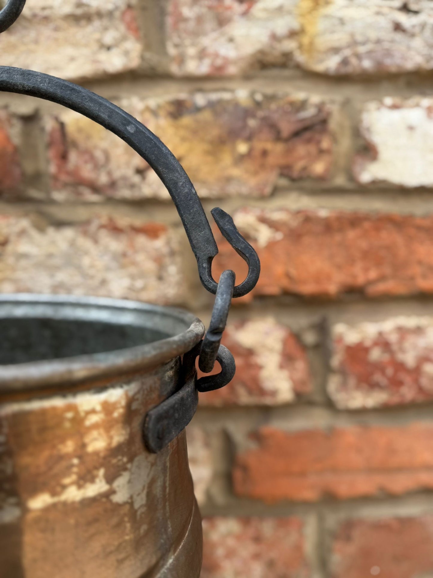 Antique Copper Cauldron Pot with Wrought Iron Handle – Rustic Garden Planter A
