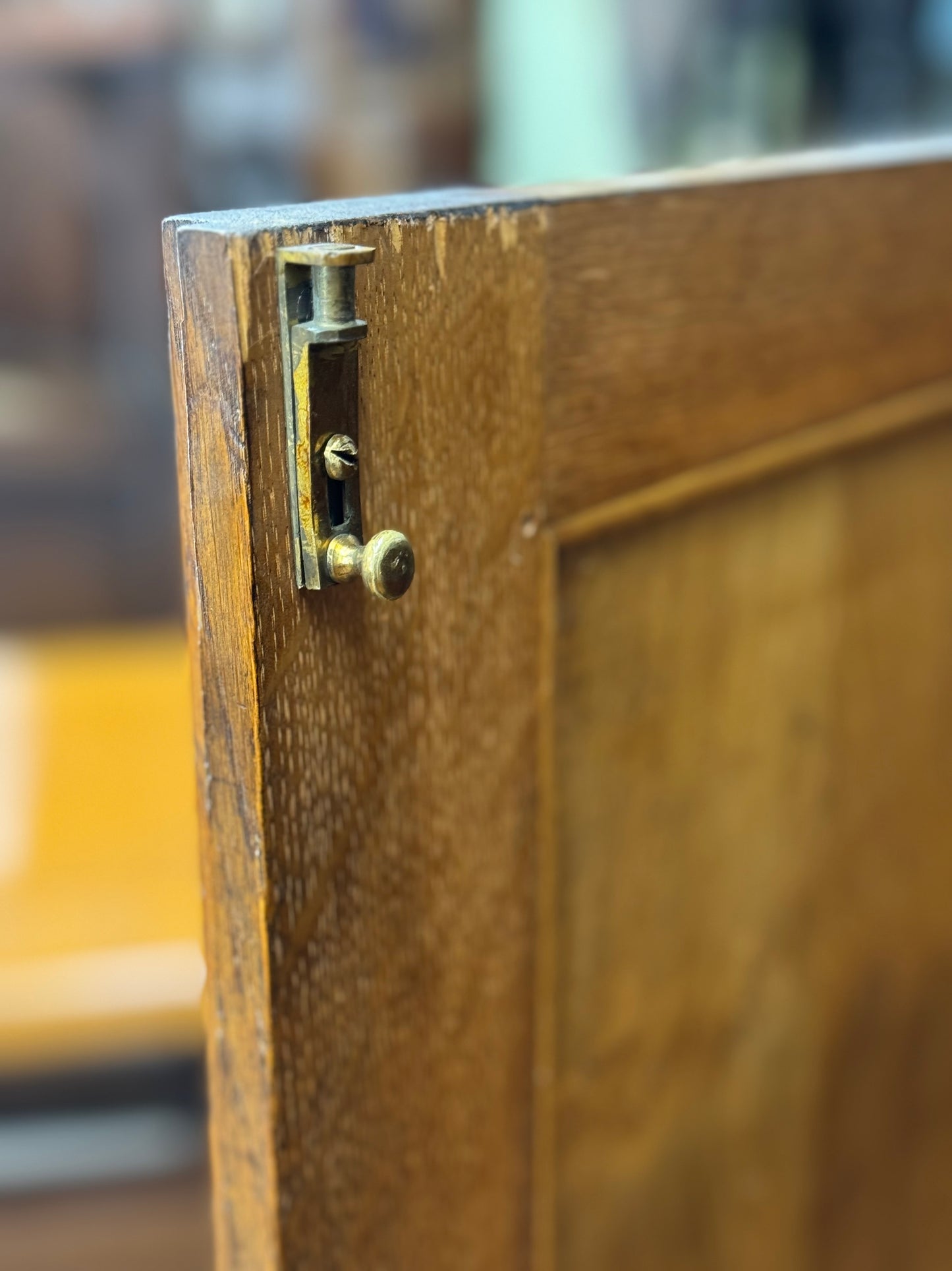 Antique Oak Compact Wardrobe – Solid English Oak Double Door Armoire with Drawers