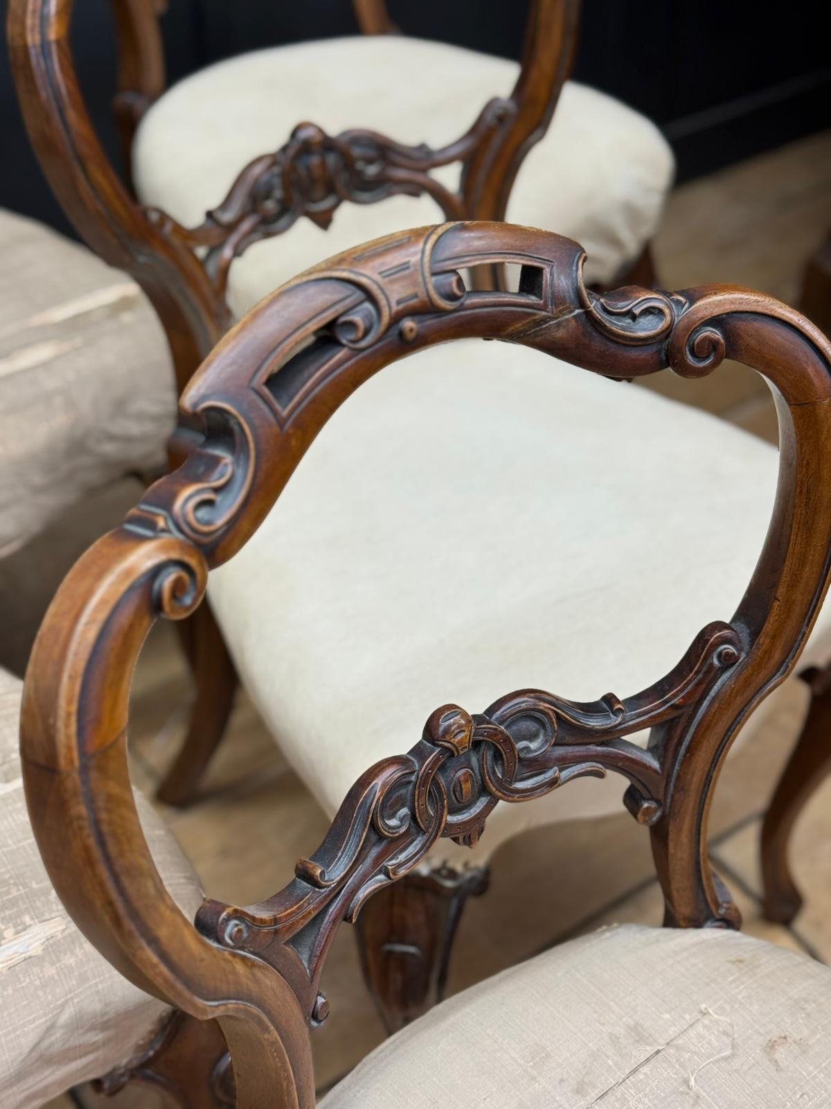 Antique Victorian Balloon Back Dining Chairs – Set of 6 – Carved Walnut