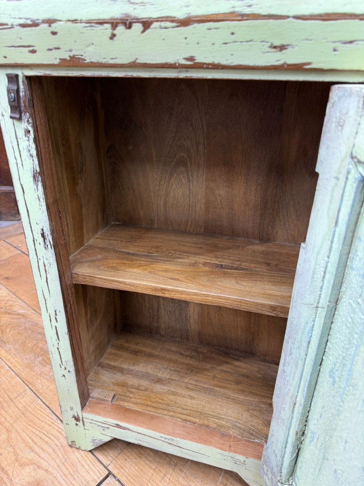 Vintage Pair Of Teak Bedside Cupboards / Side Sofa Tables / Bedside Tables