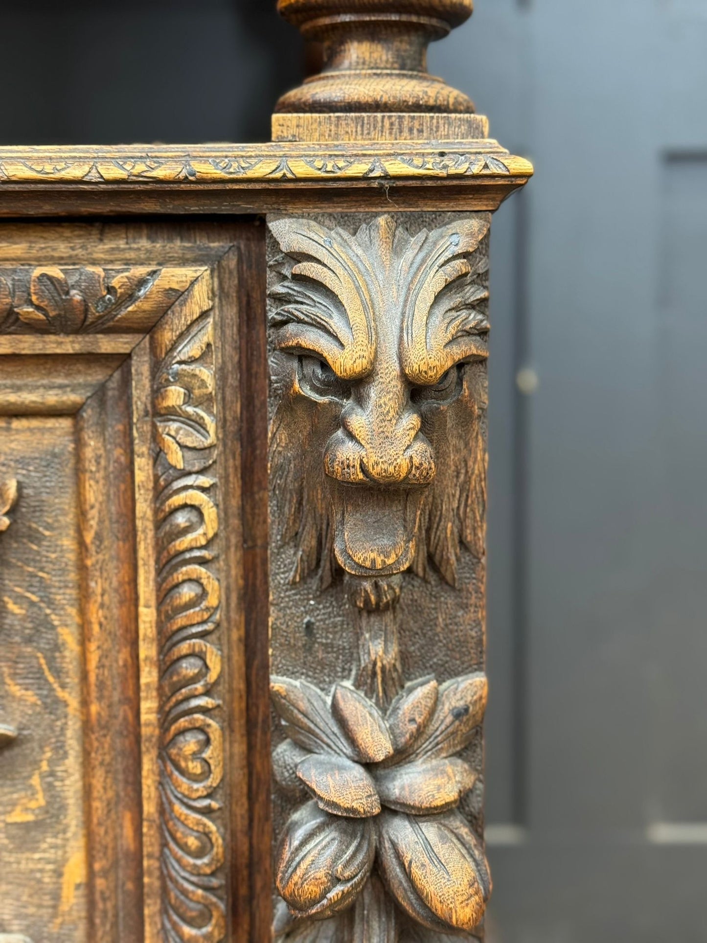 Antique Victorian Carved Oak Sideboard Buffet – Green Man / Oak Cabinet