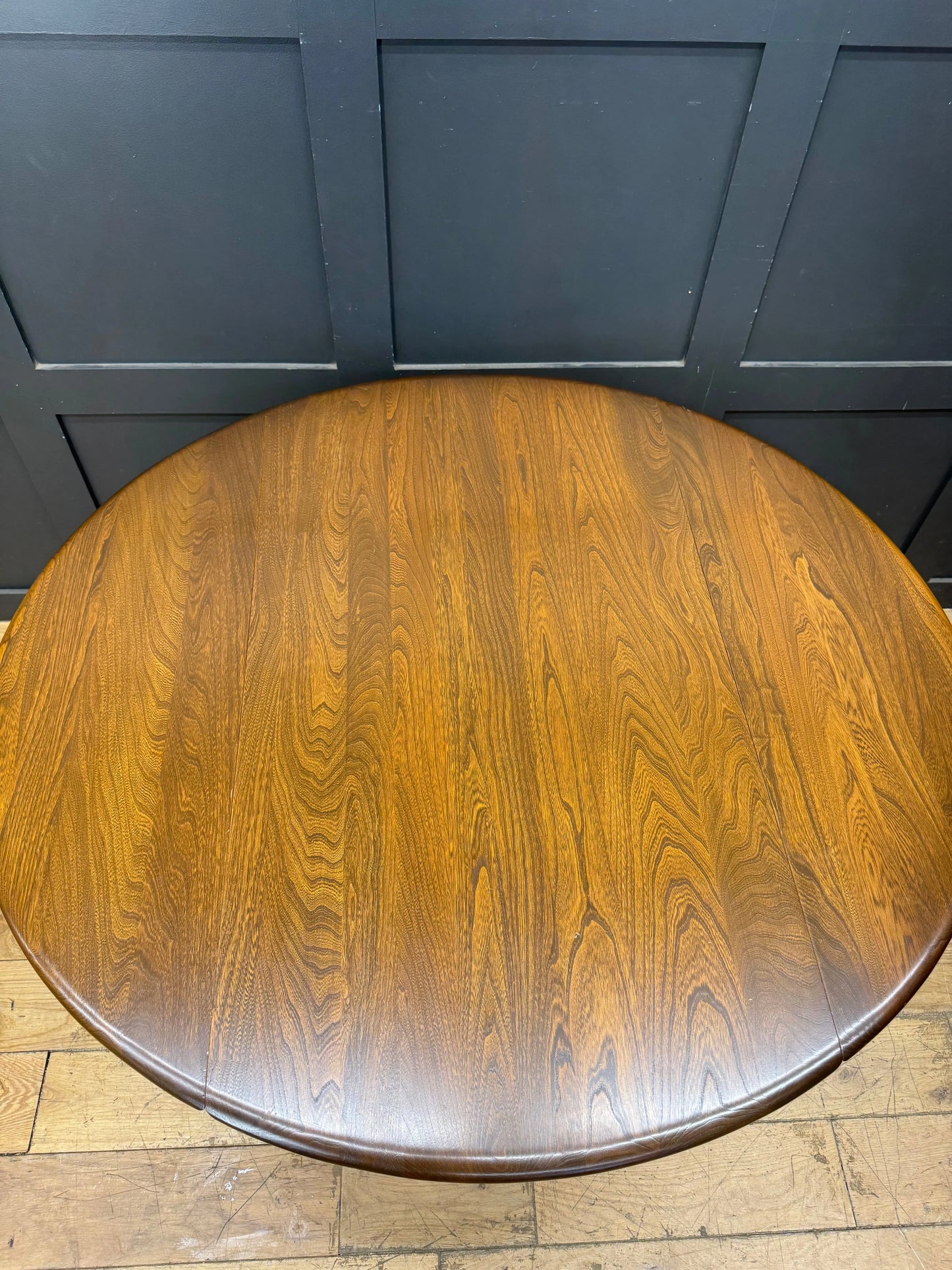 Ercol Chichester 945 Solid Elm Drop Leaf Extending Kitchen Dining Table