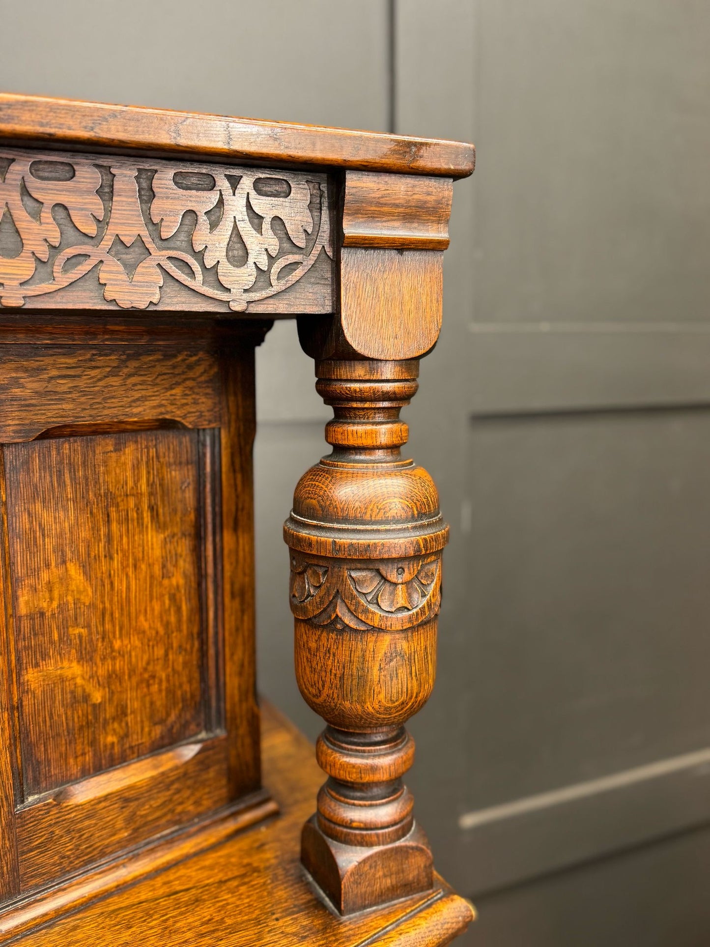 Antique Oak Court Cupboard / Oak Dresser / Cocktail Bar / Oak Cabinet