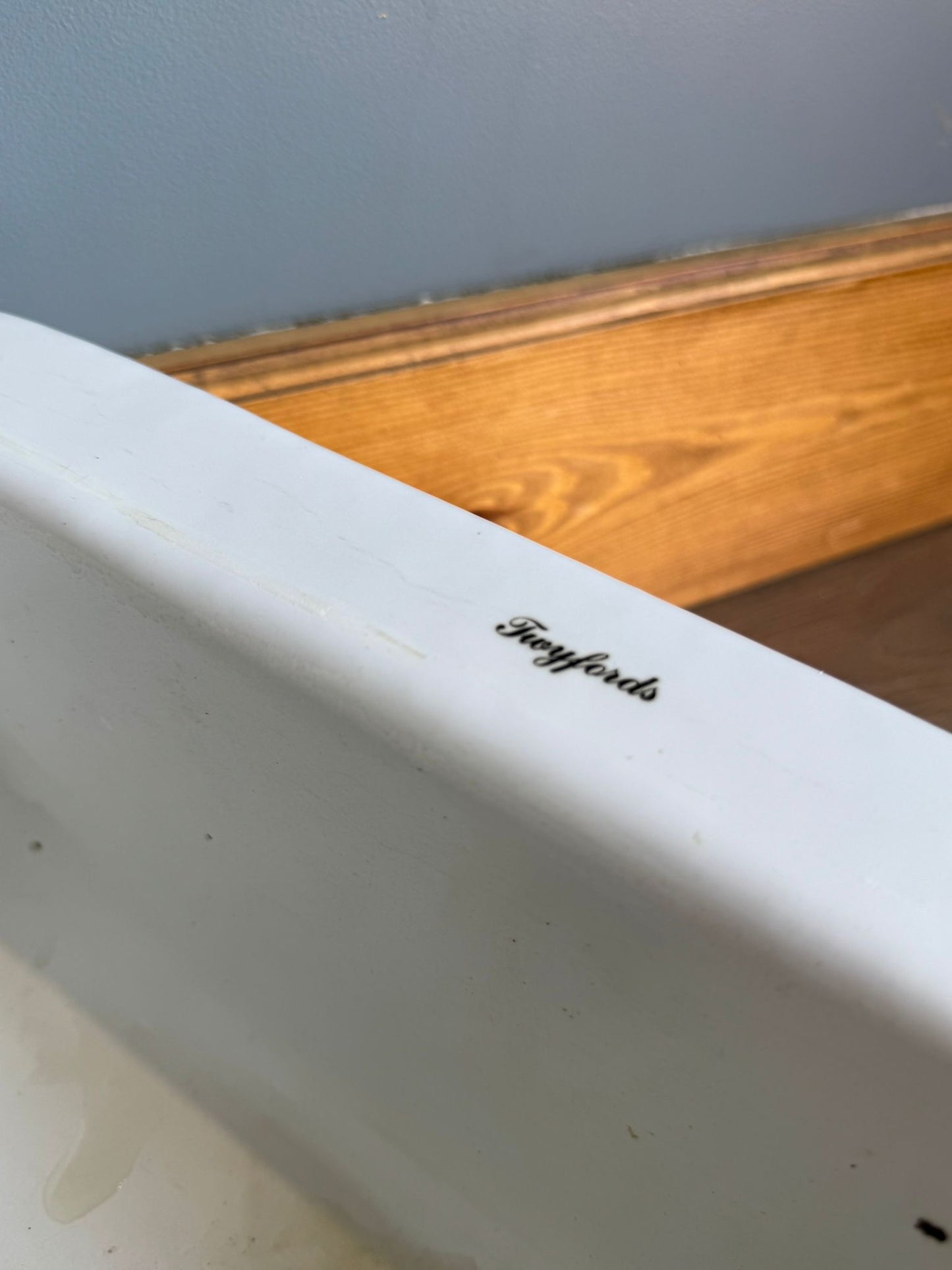 Vintage Twyfords Rectangular Sink – Reclaimed Ceramic Basin 50cm Utility/Lab