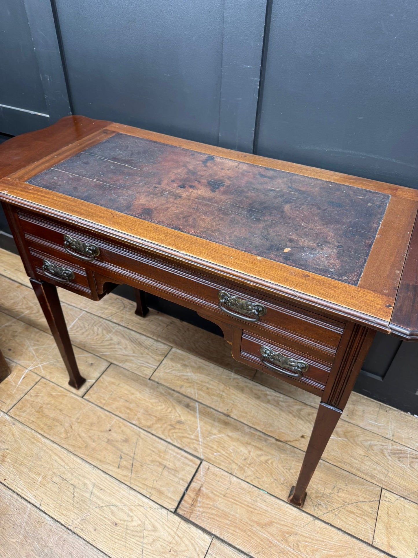 Vintage Mahogany Drop Leaf Side Table – 3 Drawers – Leather Inset Top