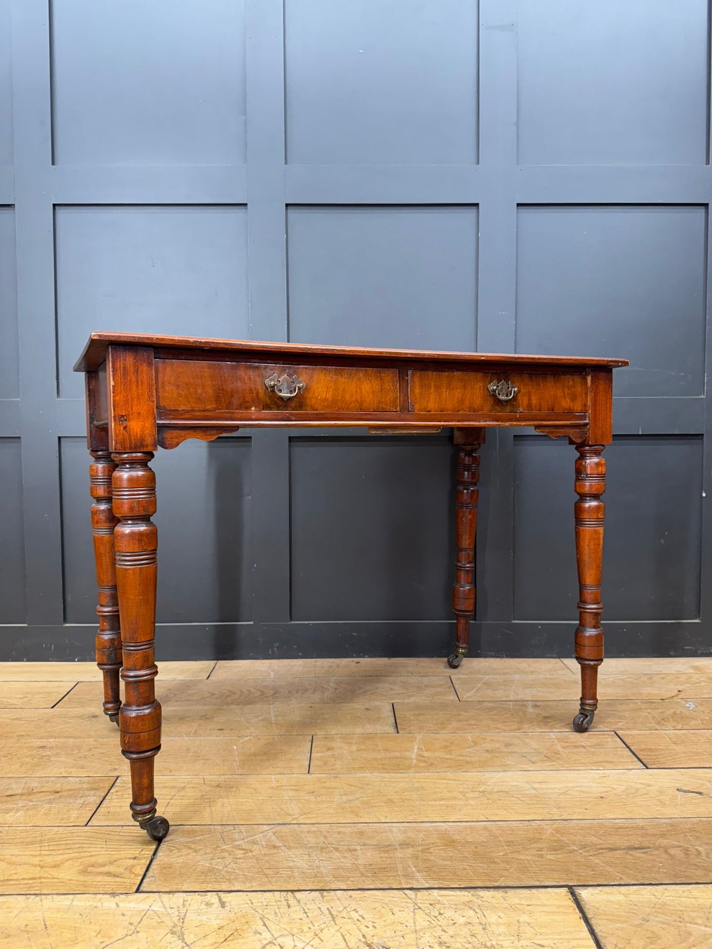 Antique Walnut Side Table Lamp Table Console Occasional Hall Writing Desk