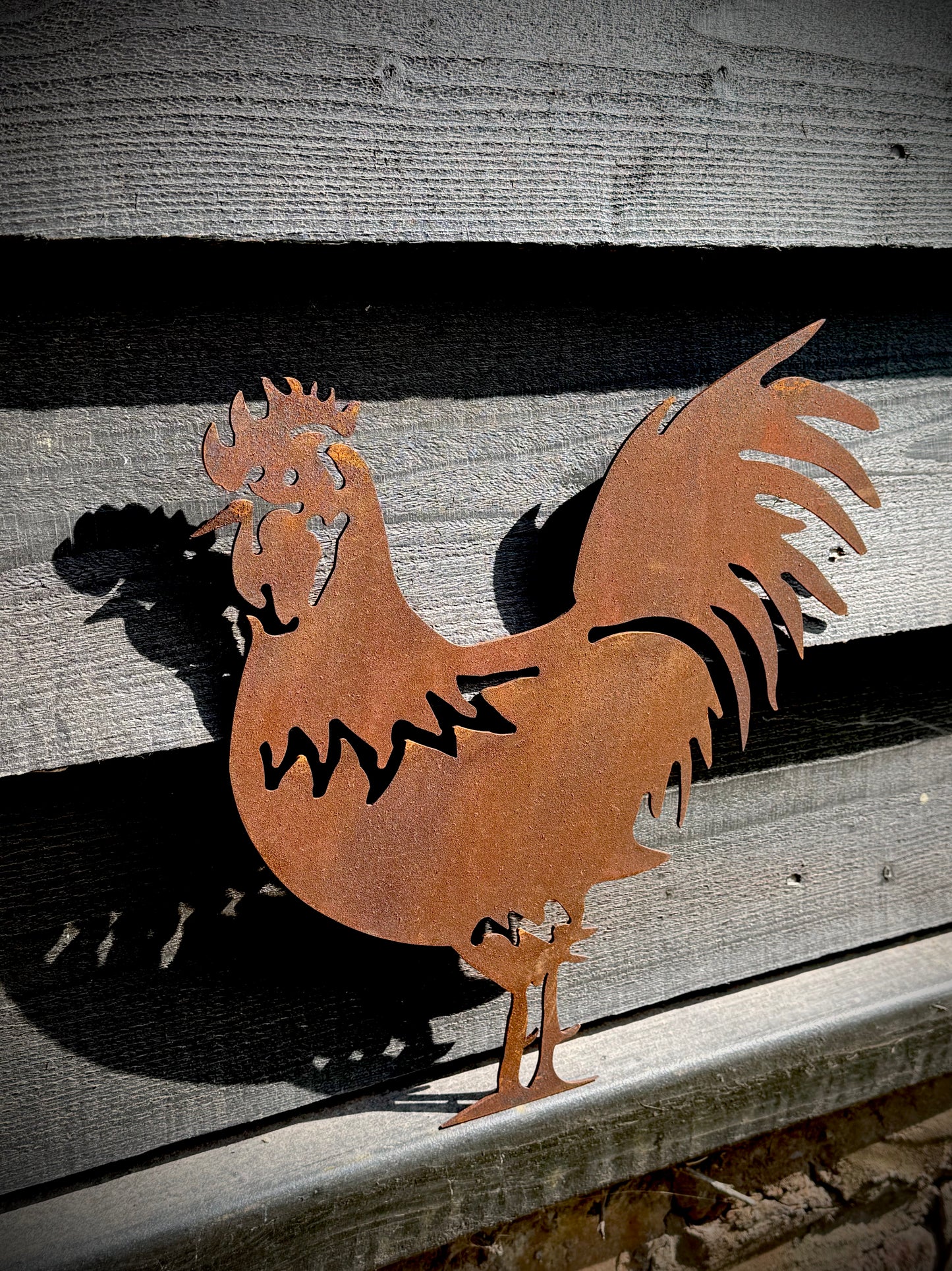 RUSTY ROOSTER GARDEN DECORATION , Home Sign , Garden Ornament , Wall feature , garden decoration, rusted metal , animal sign ,