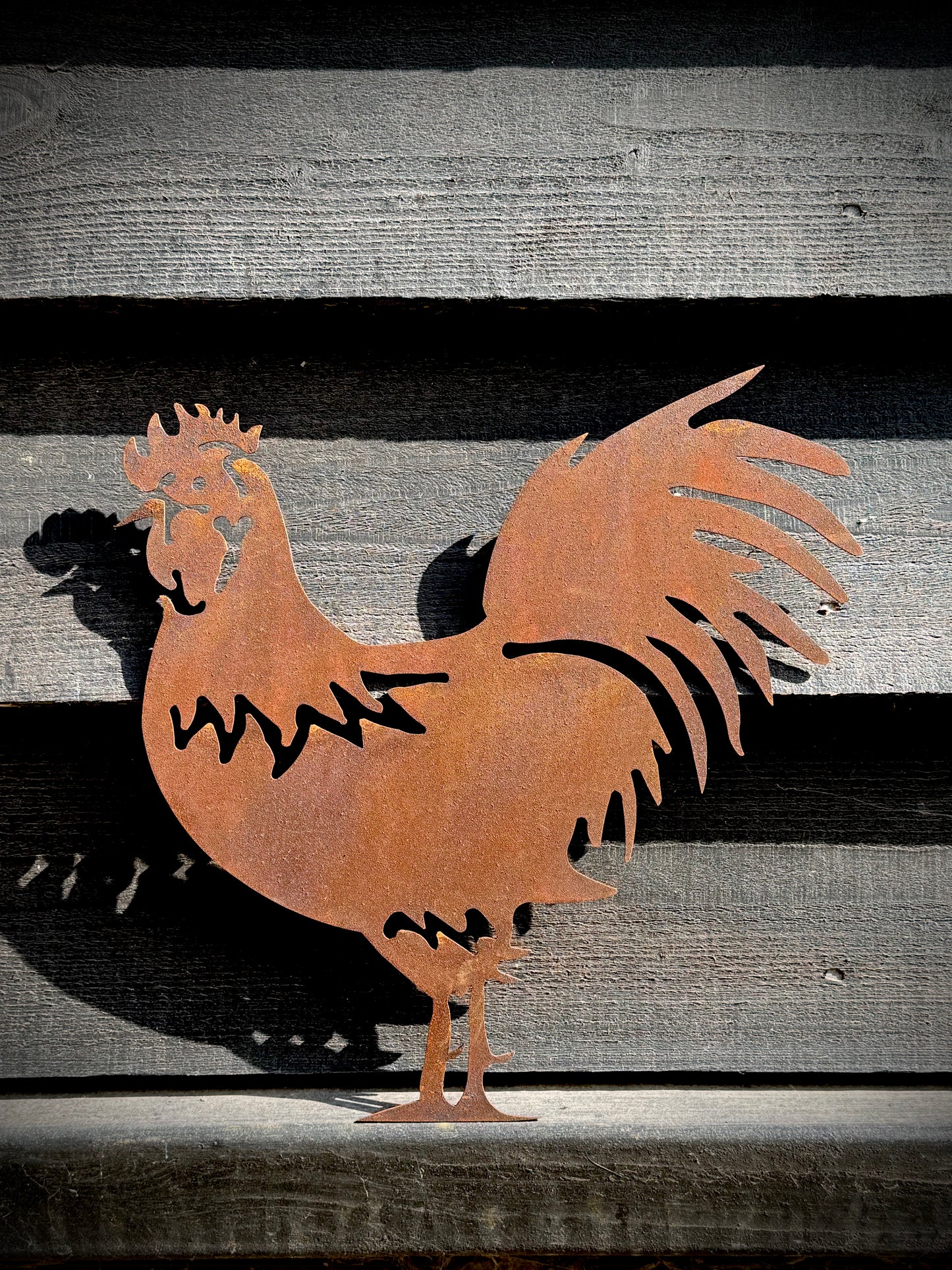 RUSTY ROOSTER GARDEN DECORATION , Home Sign , Garden Ornament , Wall feature , garden decoration, rusted metal , animal sign ,