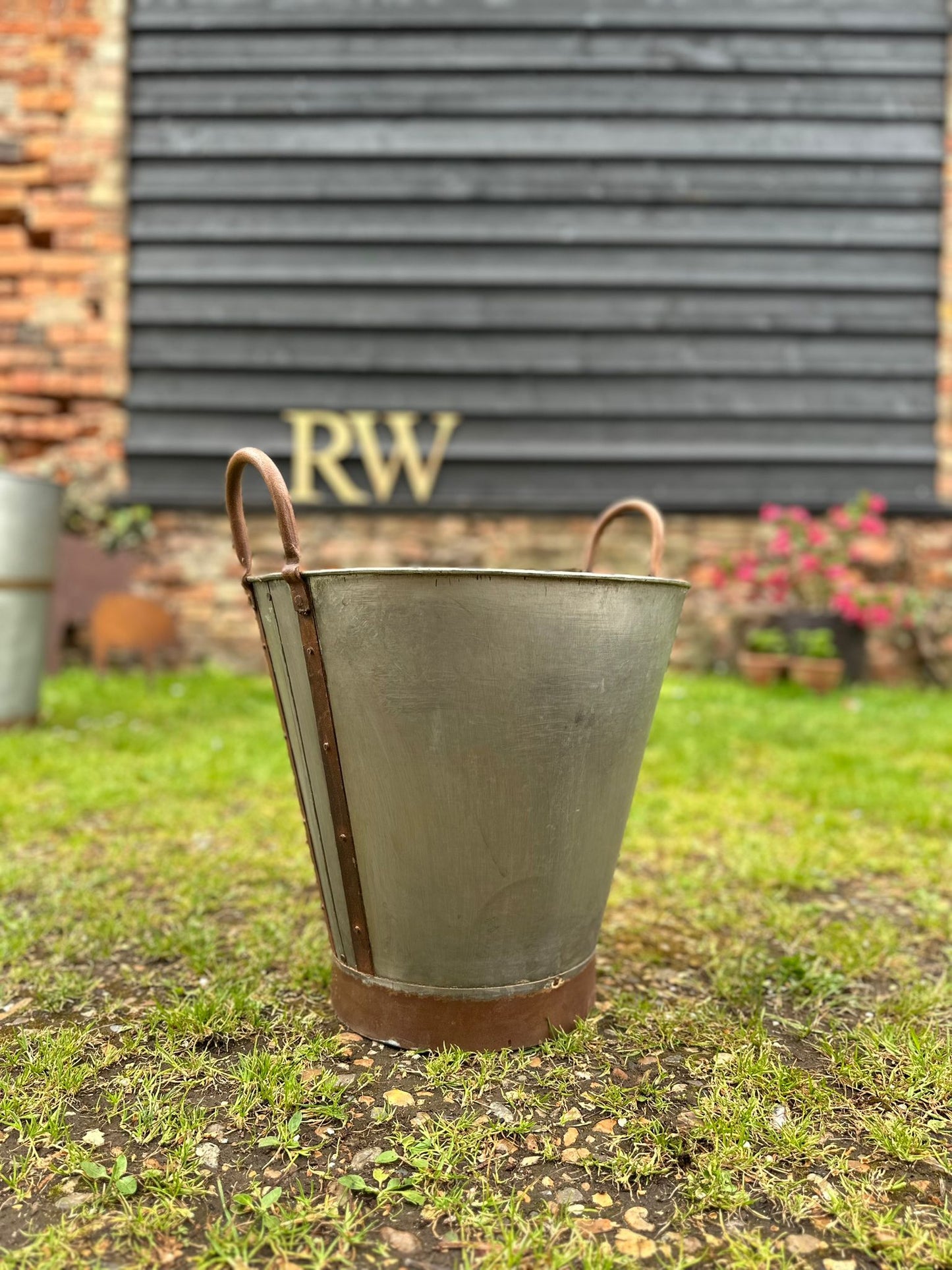 Galvanised Planter / Plant Pot / Shrub Tree Planter / Garden Patio Olive Pot