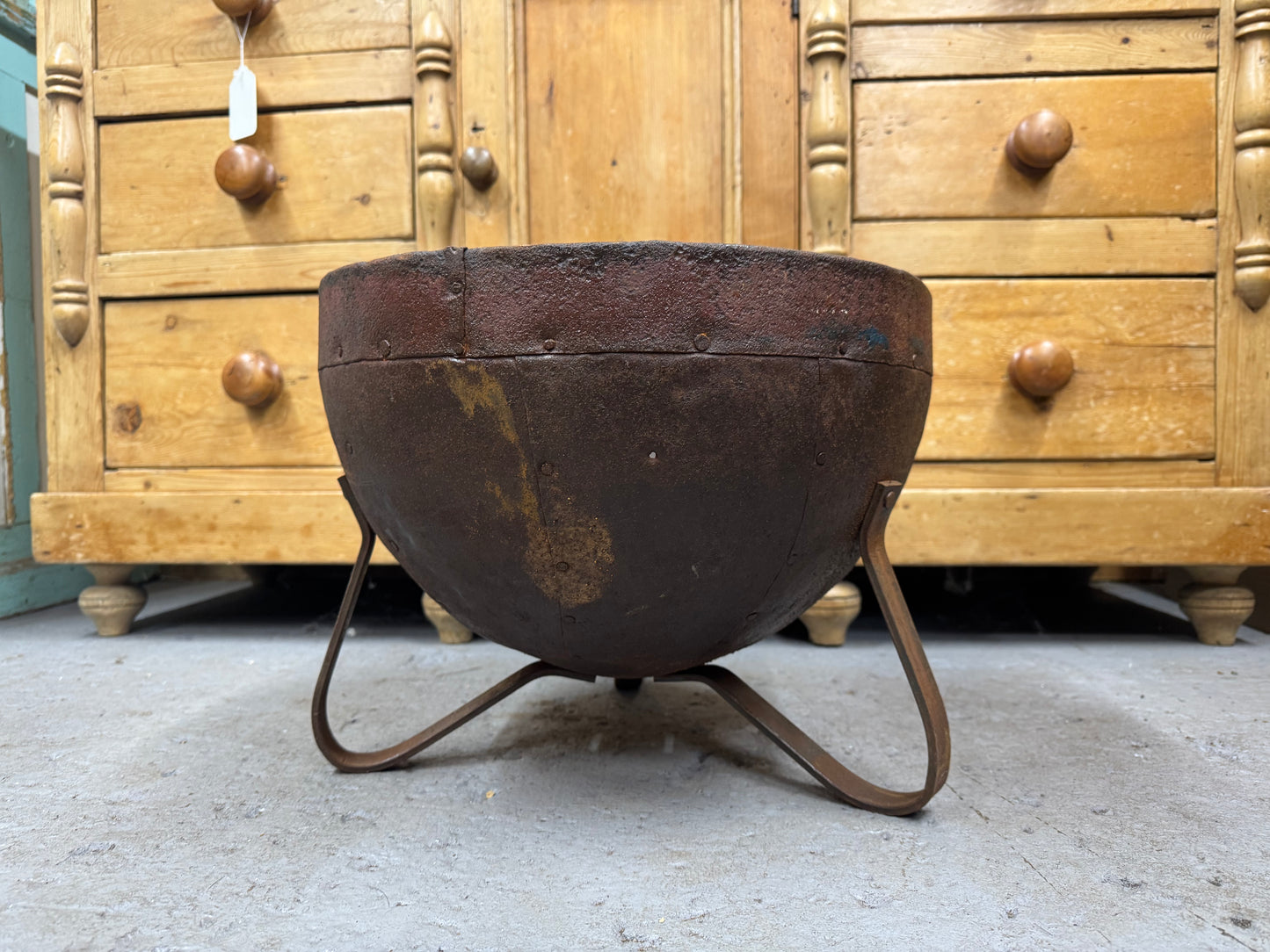 Antique Rusty Metal Planter / Plant Herb Patio Pot / Planter Rustic Fruit Bowl / Fire Pit / Log Basket.