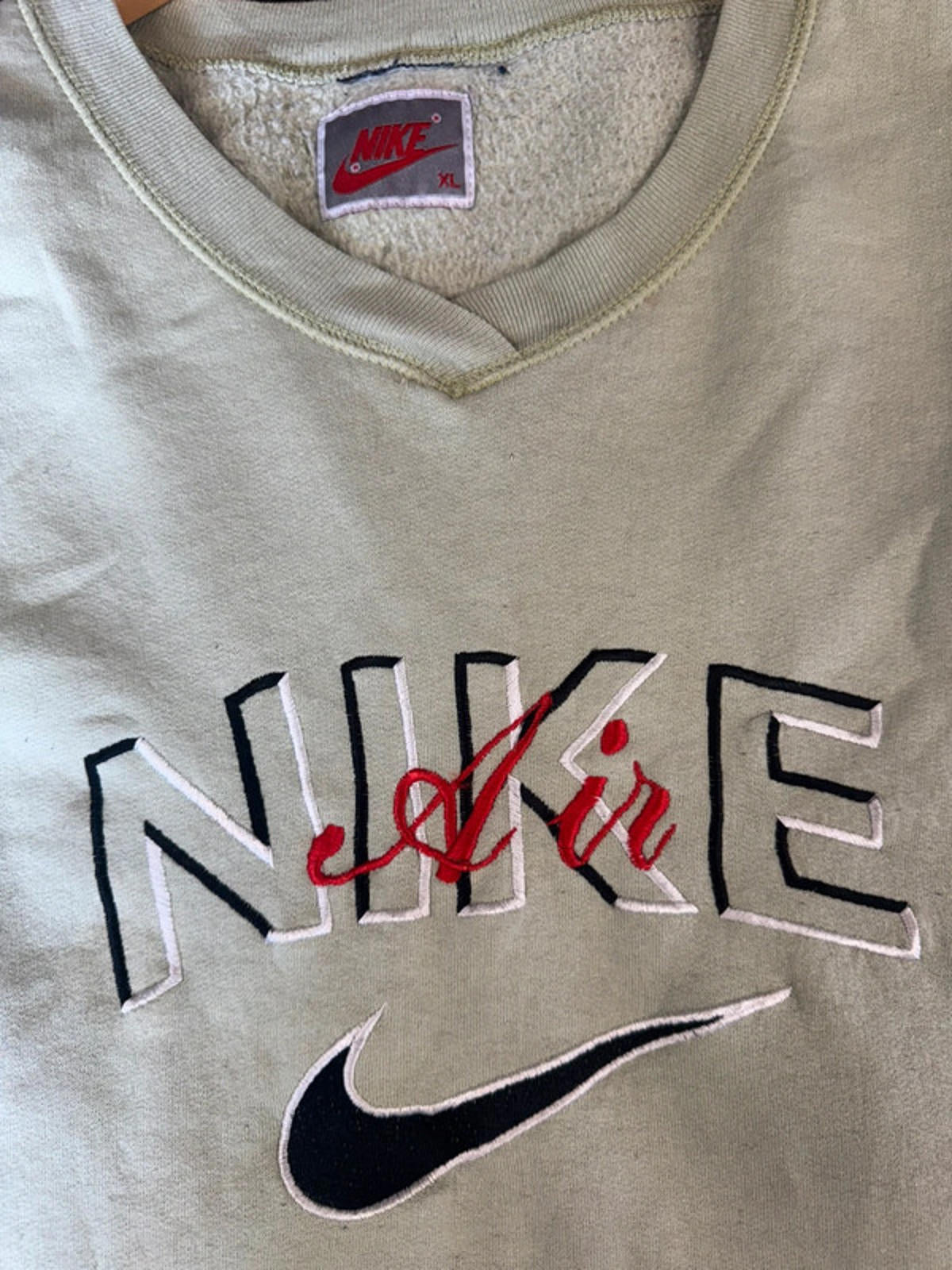 Vintage Late 80s / Early 90s Nike Air Men’s Jumper Top Sweater Sweatshirt XL