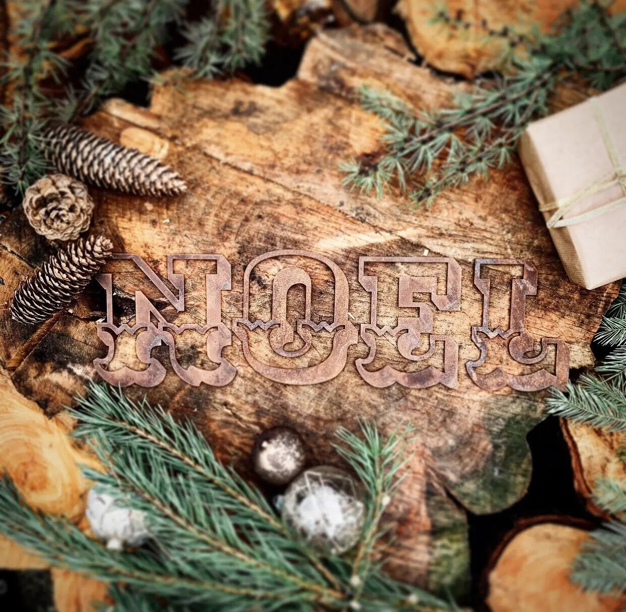 Rustic Carnival NOEL Mantle Fireplace Christmas Lettering Metal Decoration In Rusty,White or Gold RUSTIC WAREHOUSE NORFOLK