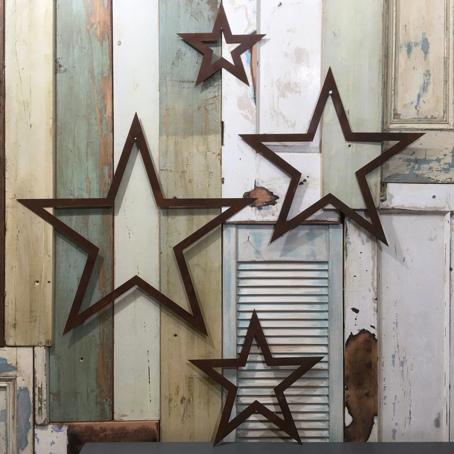 Set of 4 rusty Metal stars, Home & Garden decoration RW NORFOLK