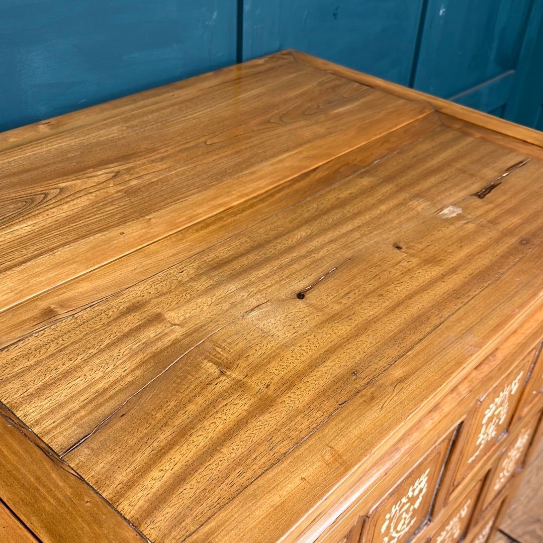 Vintage Sideboard / Dowry Linen Chest / Chest Of Drawers /Cocktail Cabinet