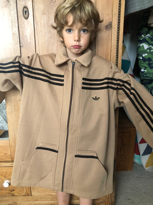 How to Date Vintage adidas Clothing by the Label