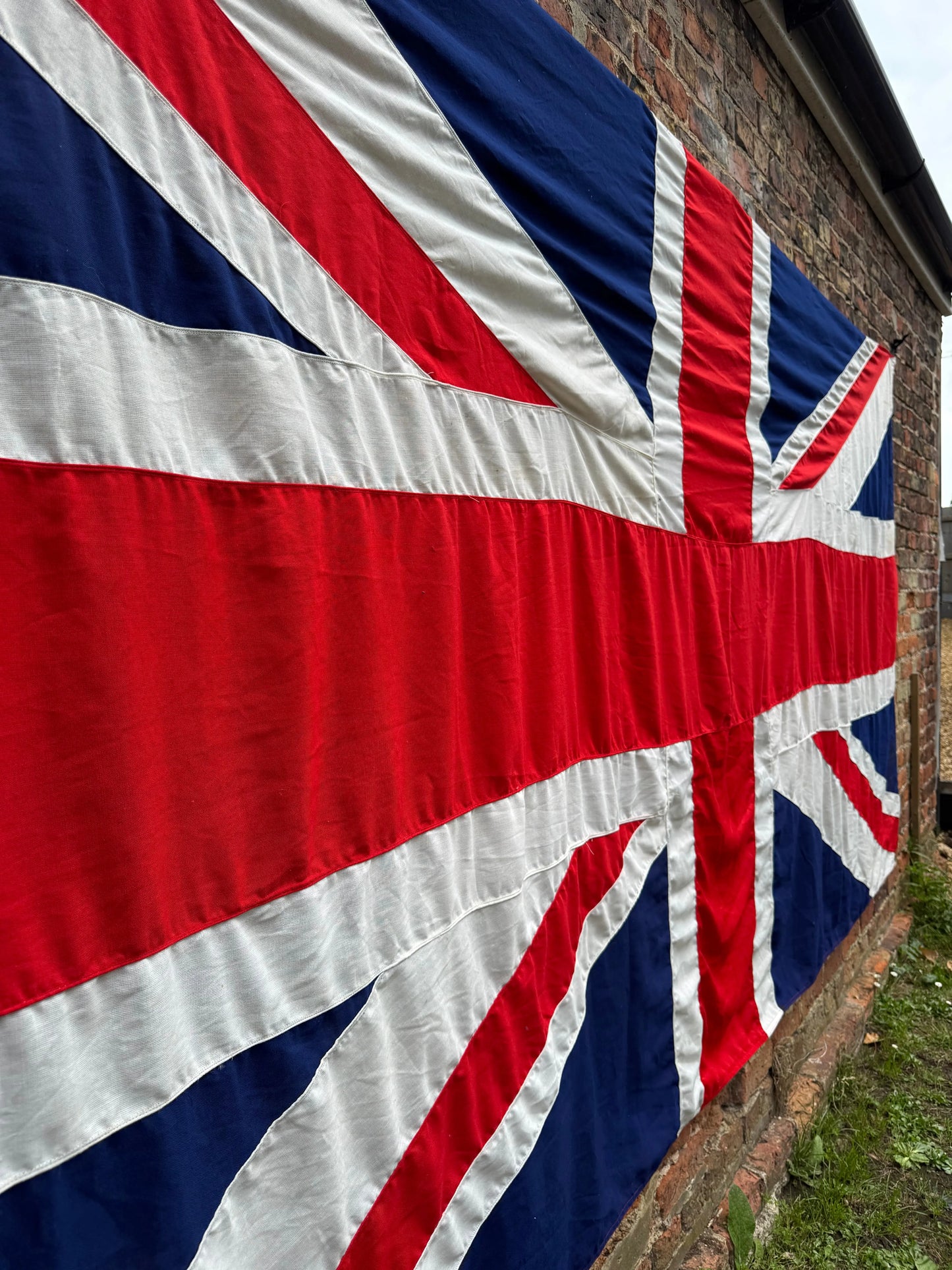 Large 12ft x 6ft Sewn Union Jack Flag British Military Style Wall Decor