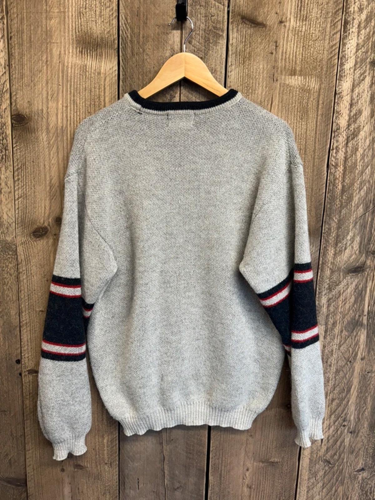 Original 1990s vintage Ellesse spell out jumper sweater medium