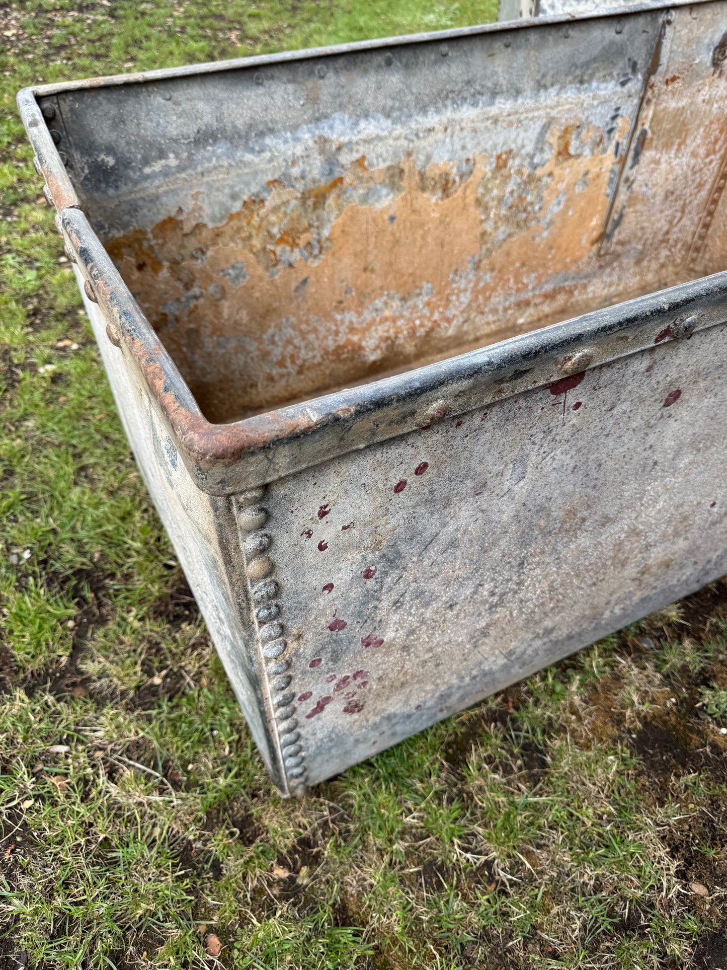 Pair Antique Riveted Galvanised Garden Planters Troughs Water Tanks Pots T3