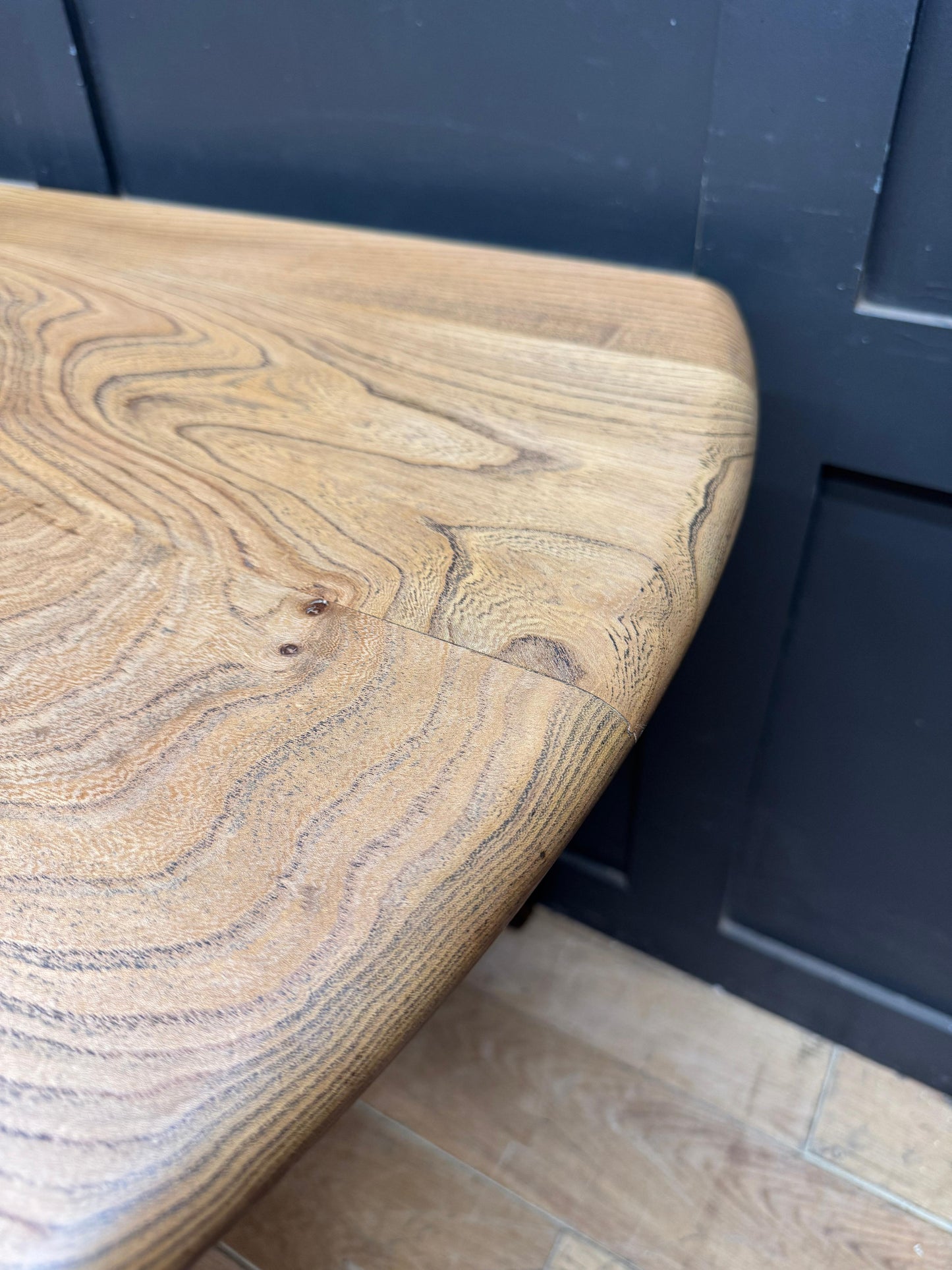 Ercol Elm Drop Leaf Dining Table / Vintage MCM Extending Round Kitchen Table