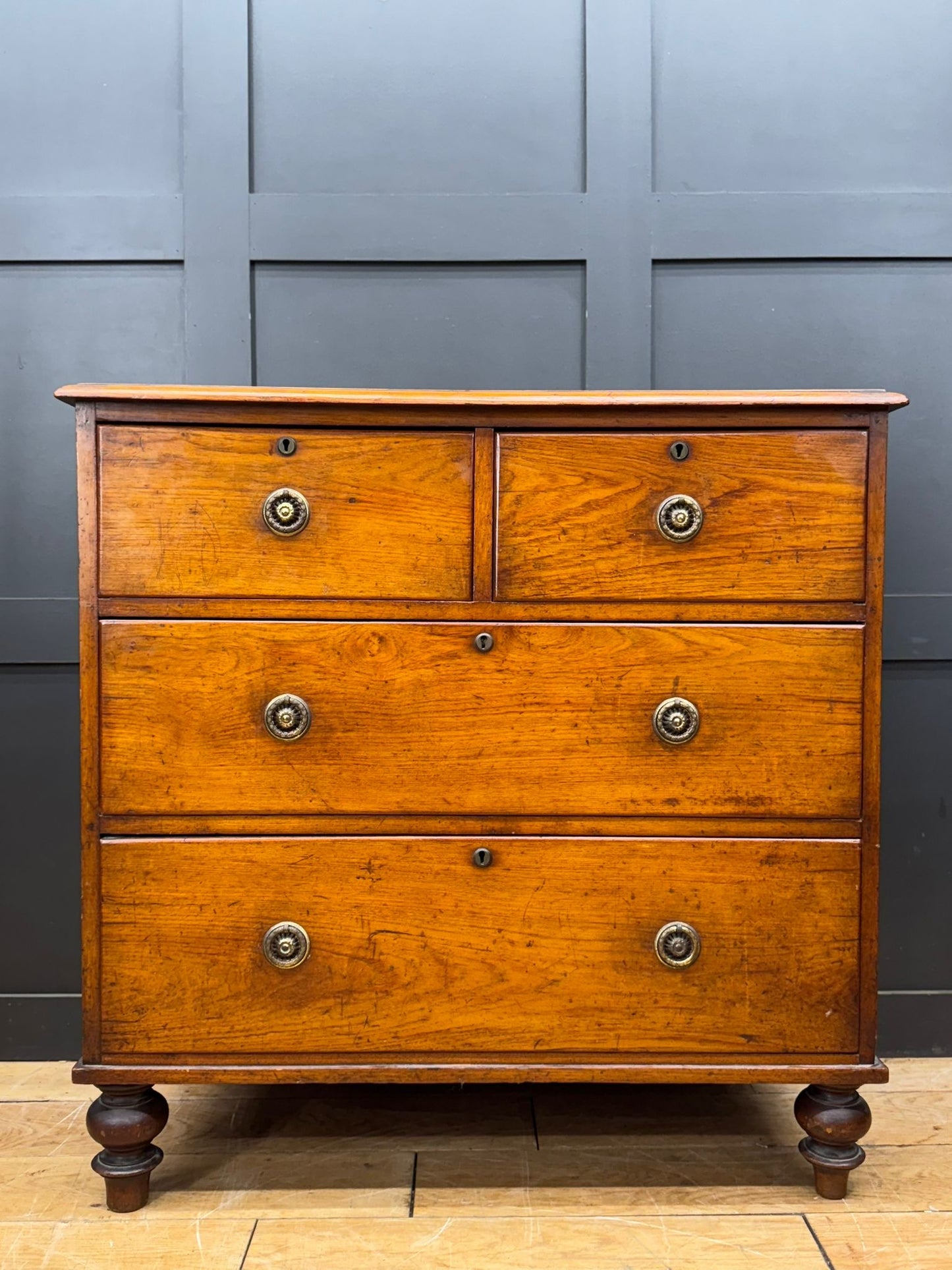 Victorian Mahogany Chest of Drawers | Antique Chest Bedroom Clothing Storage