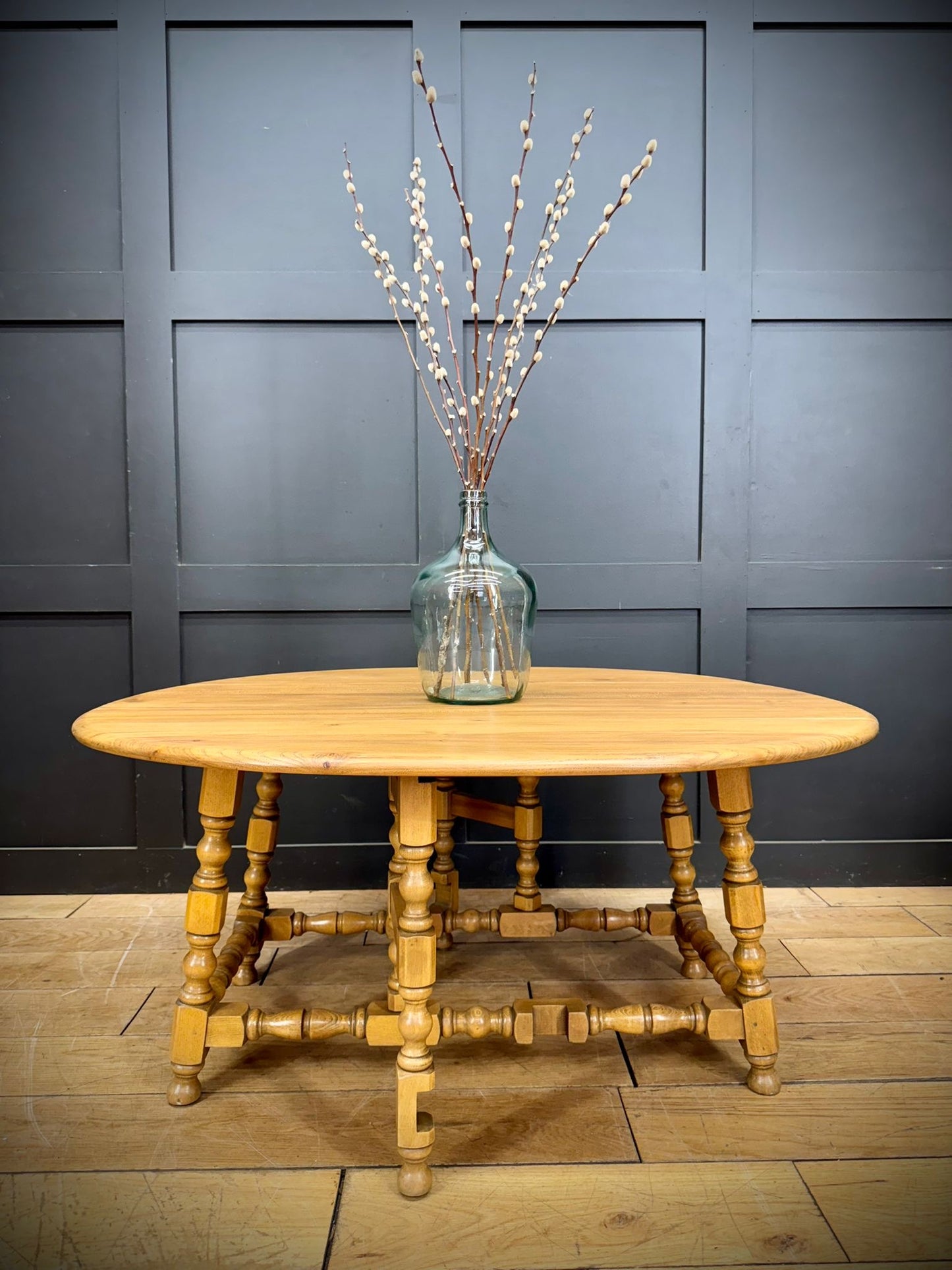 Vintage Ercol Model 506 Drop-Leaf Coffee Table in Light Elm – Tall Windsor Style