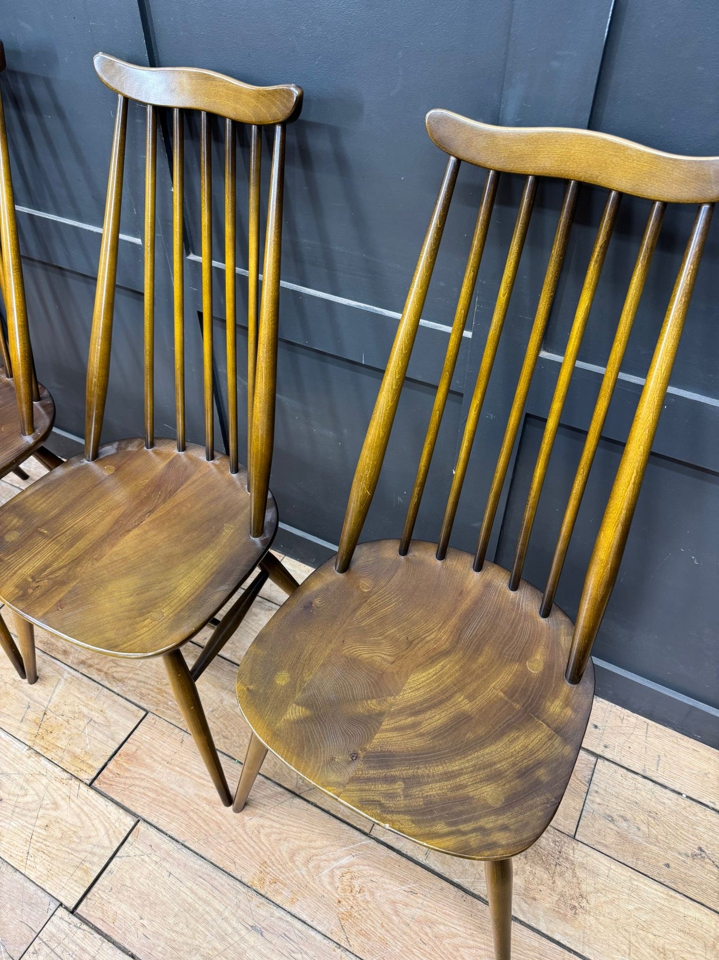 Retro Set of 4 Ercol Goldsmith “Moustache” Dining Kitchen Chairs /Elm And Beech