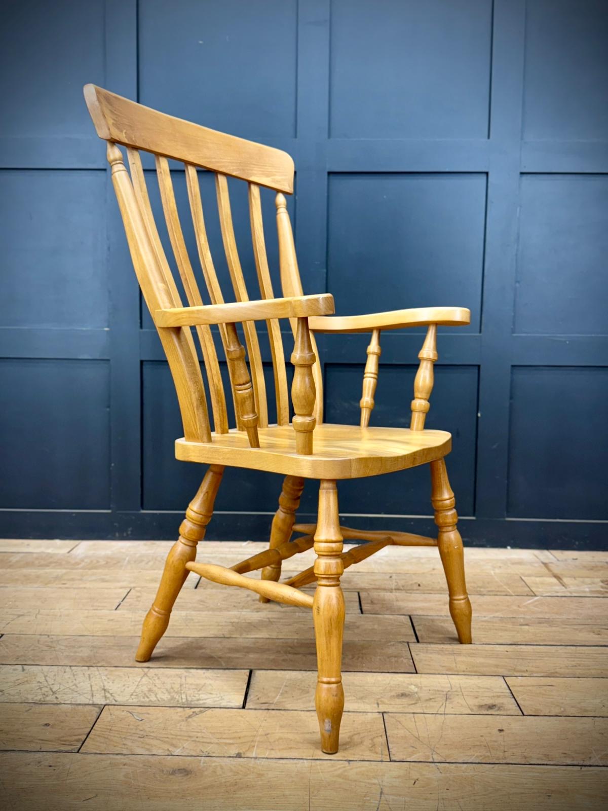 Preloved Farmhouse Beech Windsor Armchair / Kitchen Fireside Chair (B)