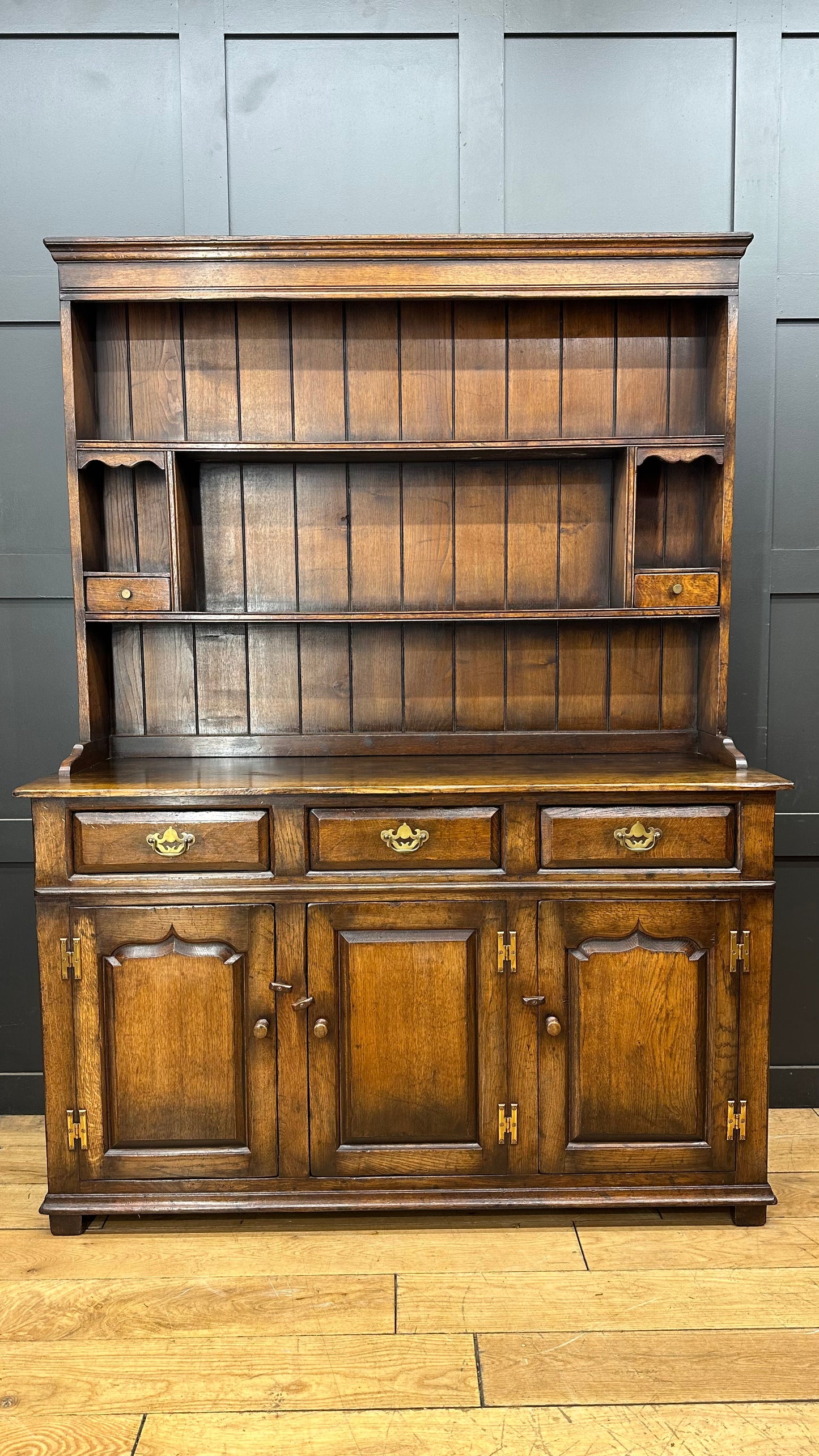 Vintage Oak Welsh Dresser Large Kitchen Cupboard Titchmarsh