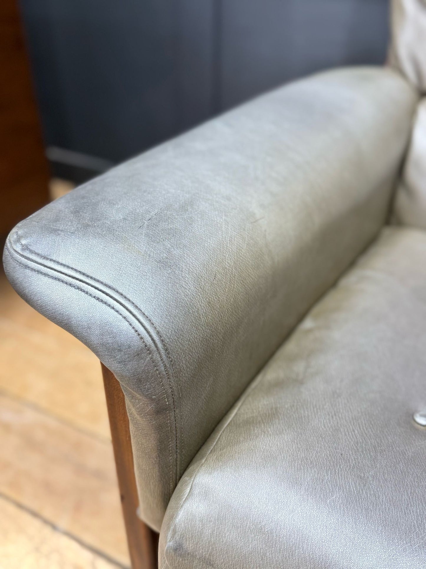 Mid Century Leather Armchair  / Vintage Olive Green Lounge Chair / Seating