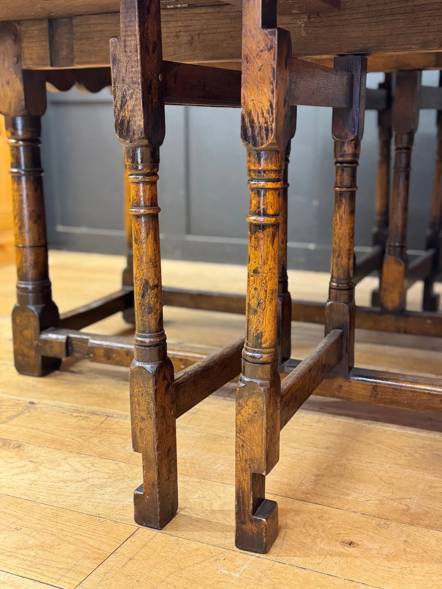 Large Solid Oak Vintage Drop Leaf Gateleg Dining Table Farmhouse Kitchen 168cm Sideboard
