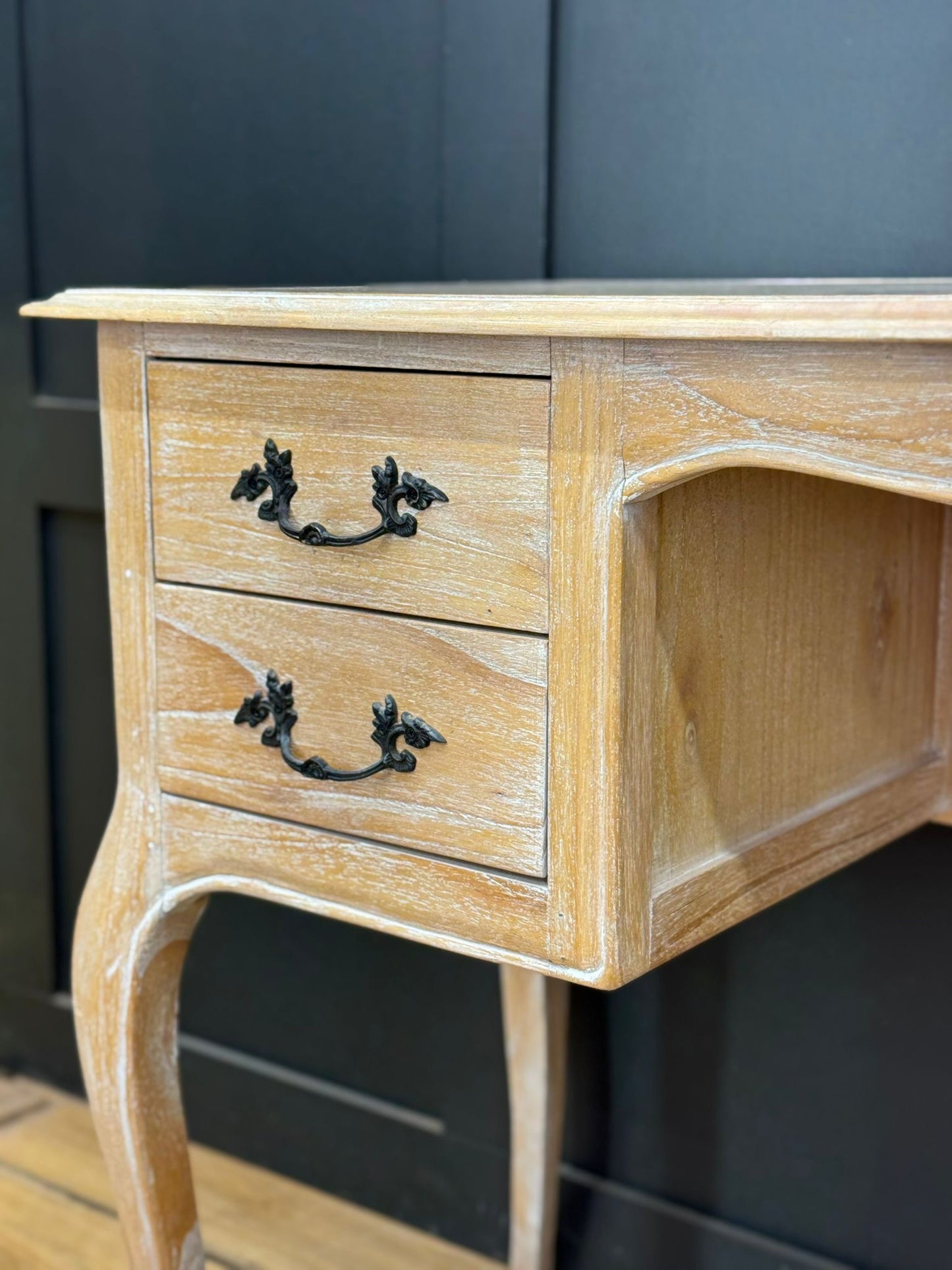 Limed Hardwood Dressing Table Desk – Side Table Console Preloved