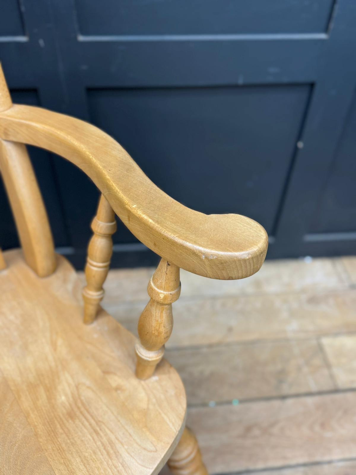 Preloved Farmhouse Beech Windsor Armchair / Kitchen Fireside Chair